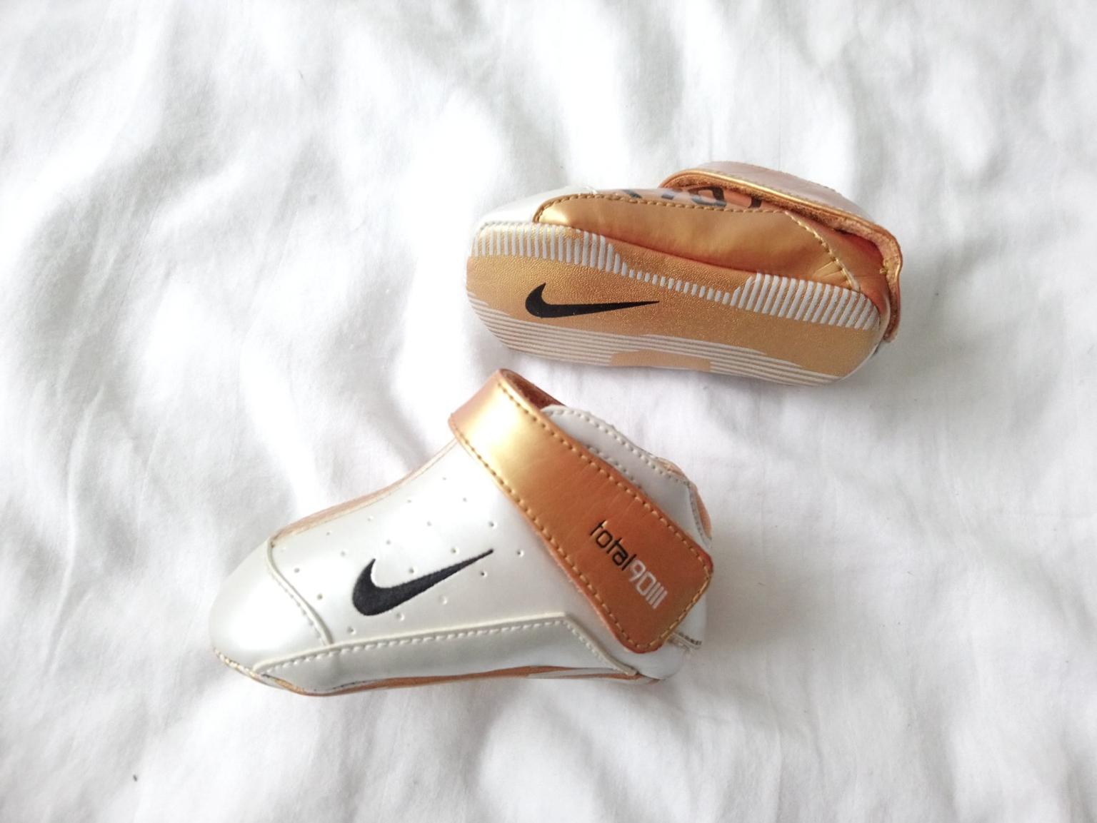 Nike baby Boys first pram shoes size 1 