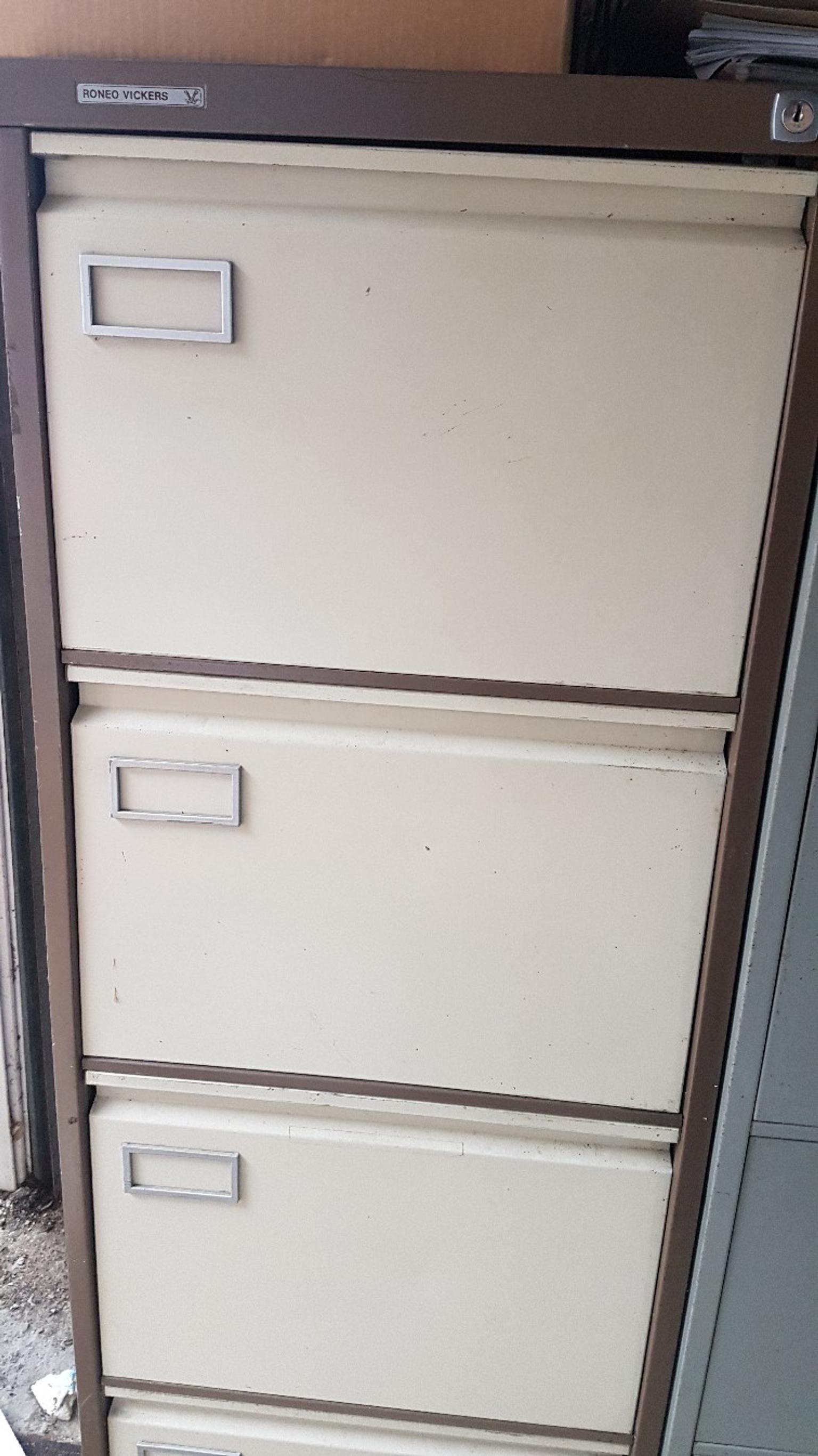 2 X Filing Cabinets Good Condition No Key In Rm12 London Fur
