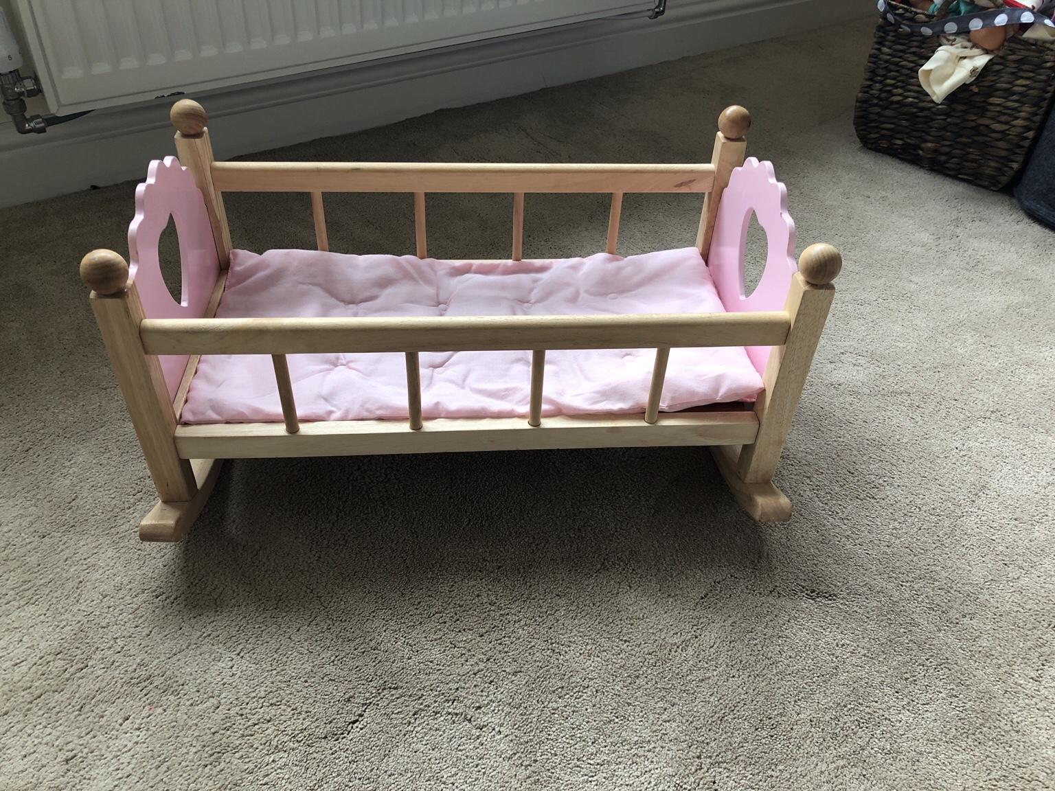 Baby Doll Crib In Stockport Fur 10 00 Zum Verkauf Shpock De