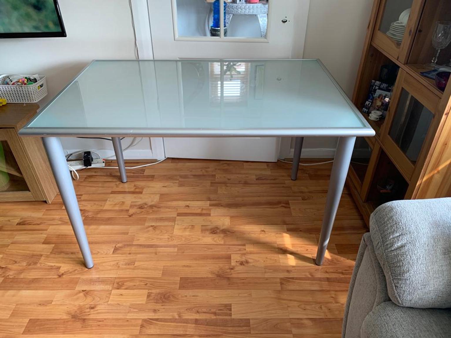 Frosted Glass Desk In London For 20 00 For Sale Shpock