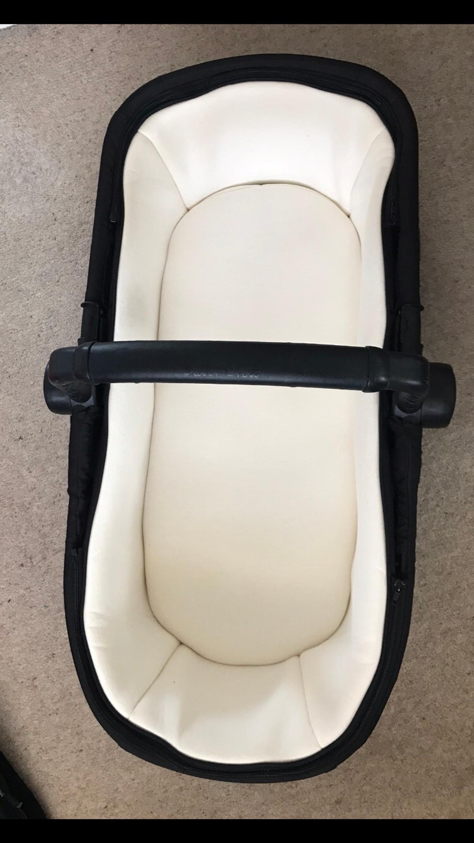silver cross carrycot