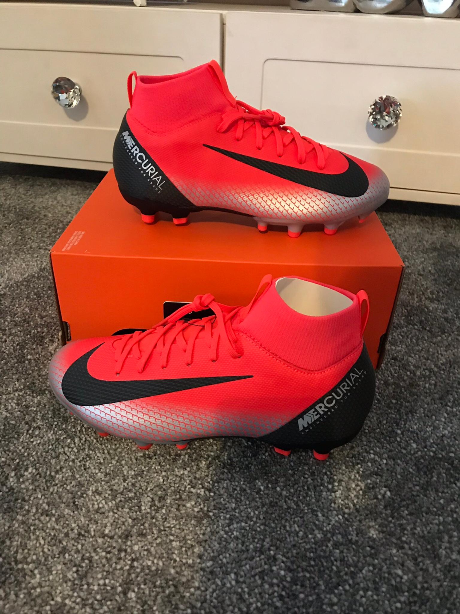 nike football boots size 3