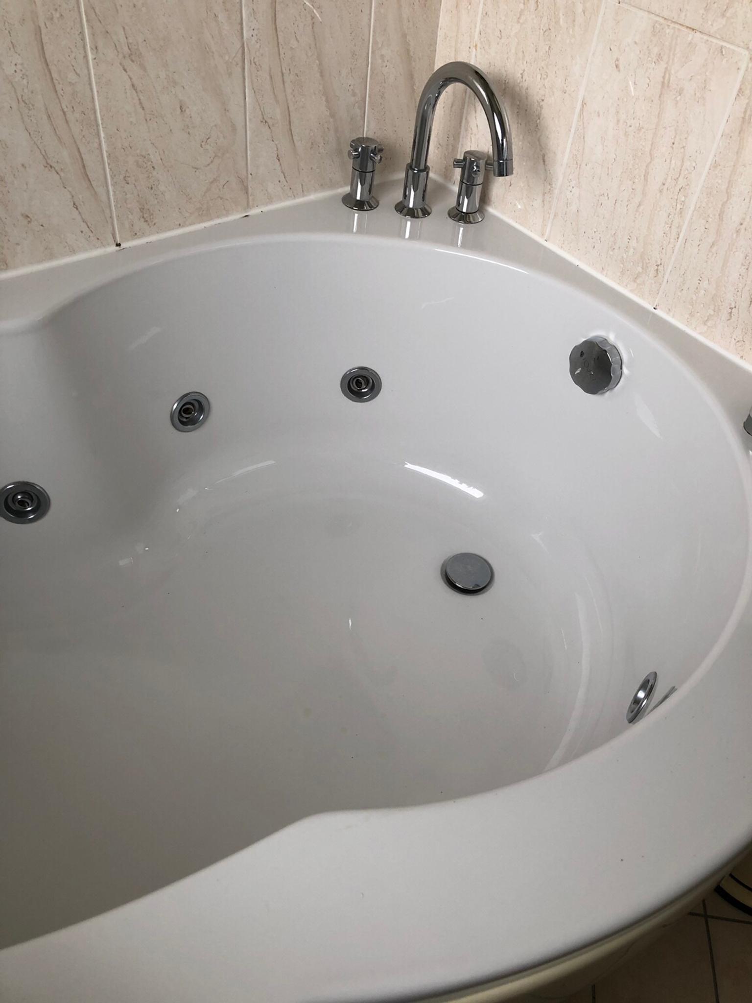 Bathroom Jacuzzi Sink And Toilet In Chorley Fur 150 00