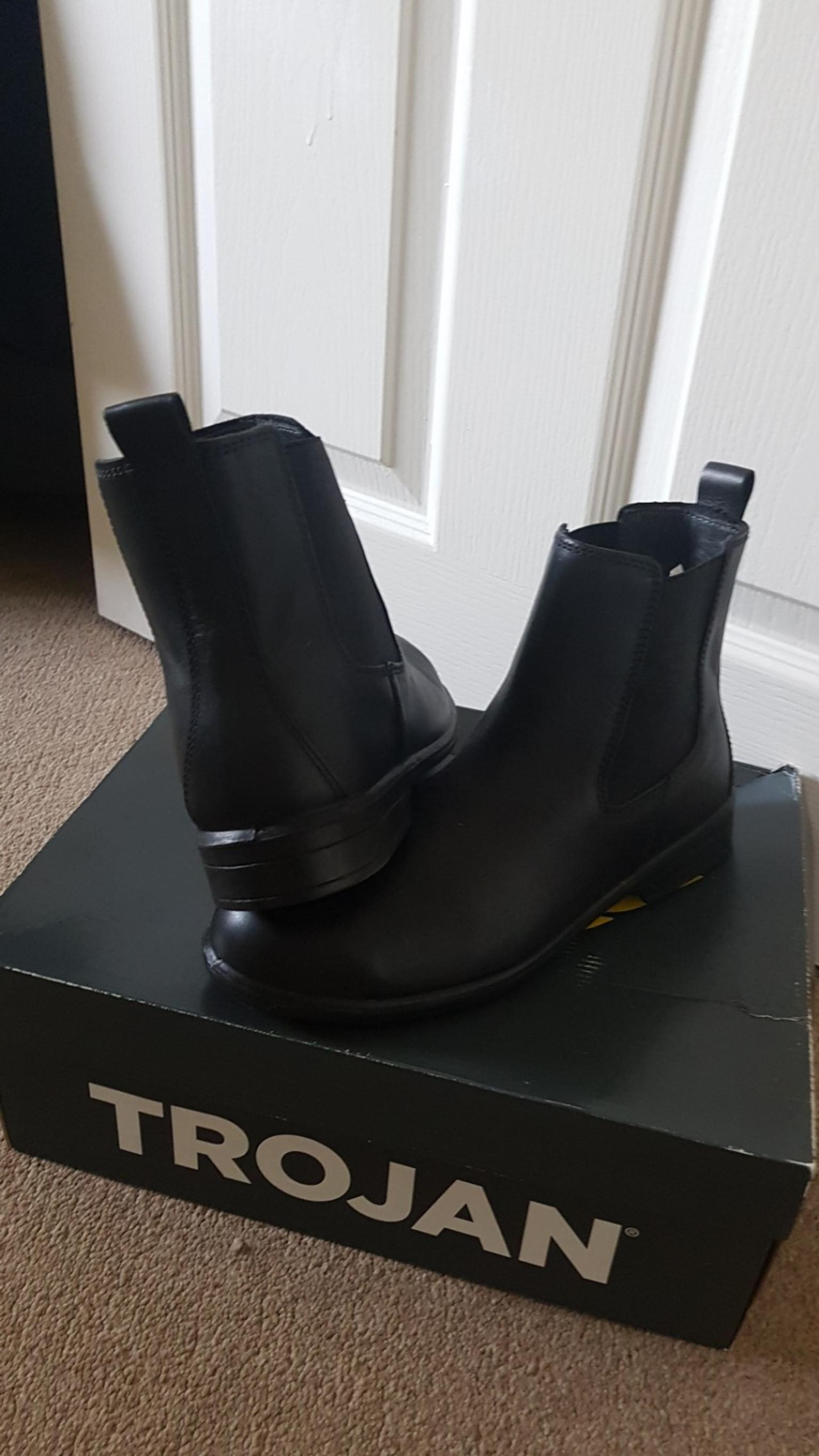 ladies safety chelsea boots