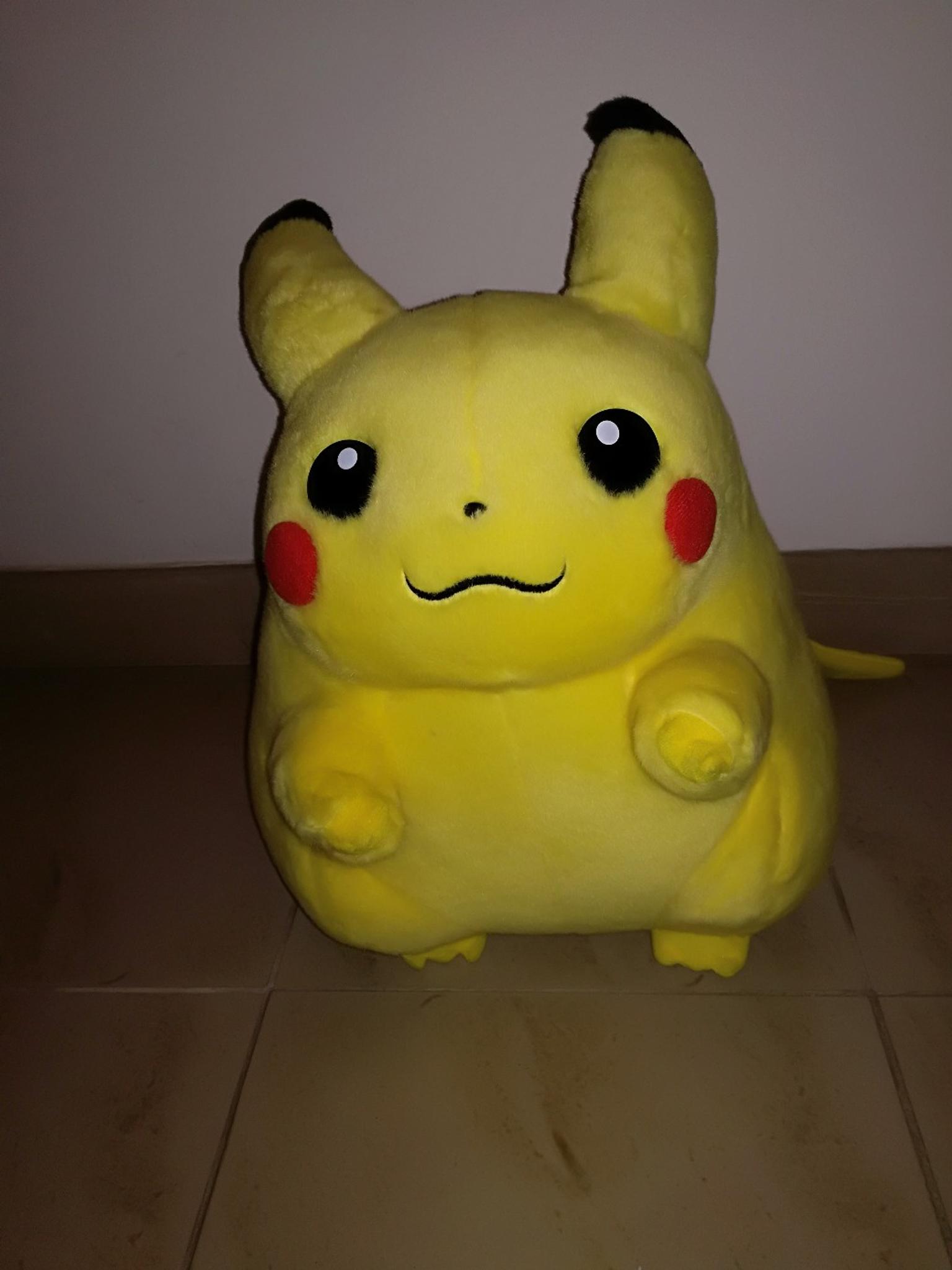 hasbro pikachu 1999