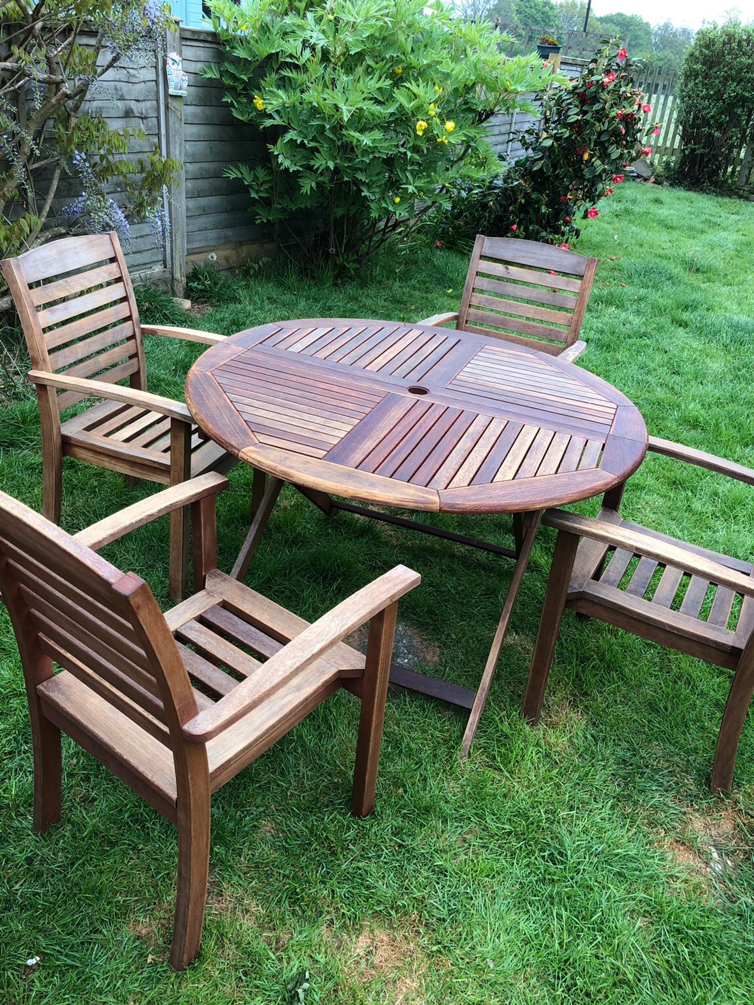 Round Wooden Patio Table 4 Chairs Vgc In Tn18 Wells Fur 150 00