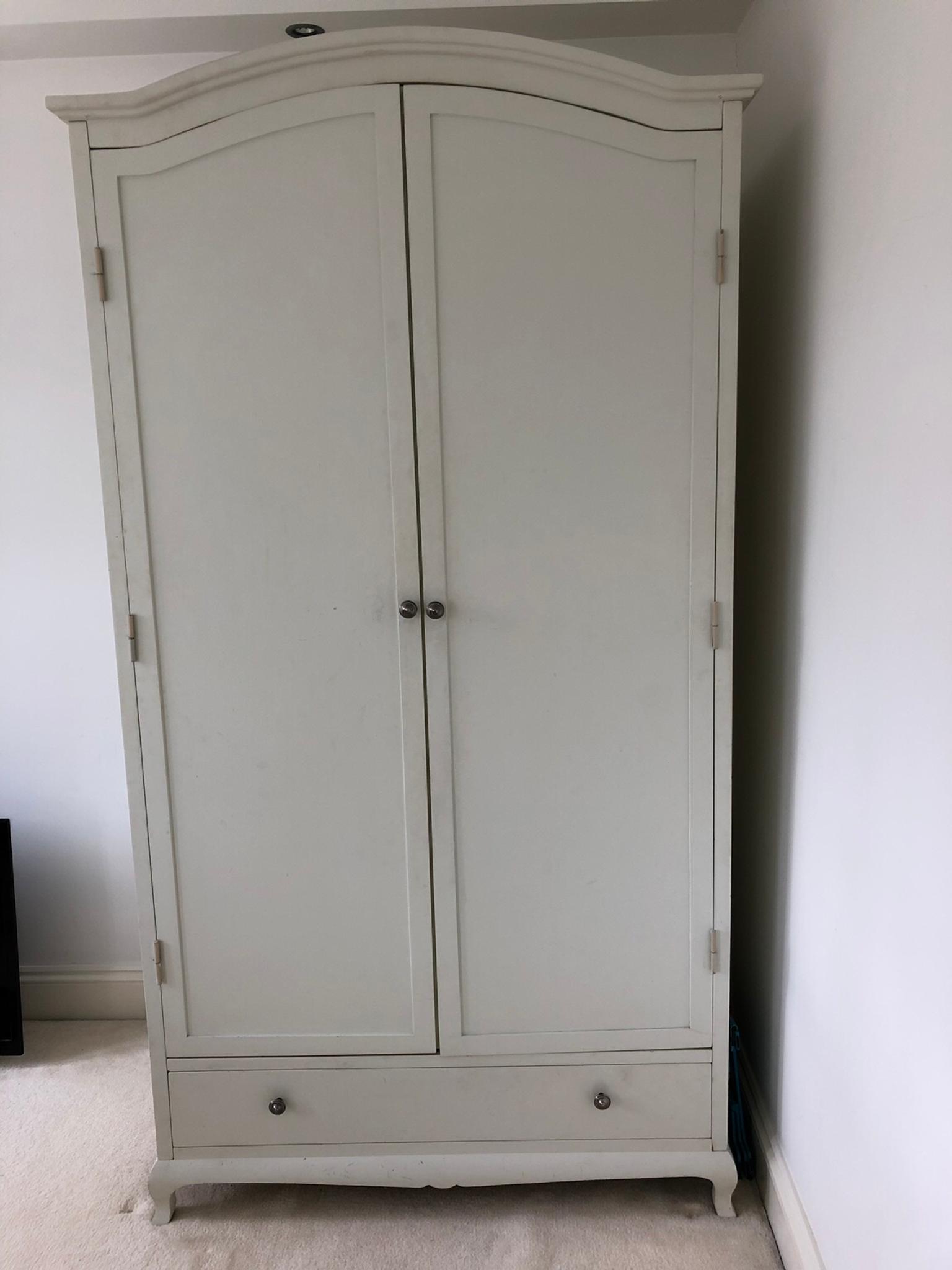 Bedroom Furniture In Ss6 Point For 325 00 For Sale Shpock