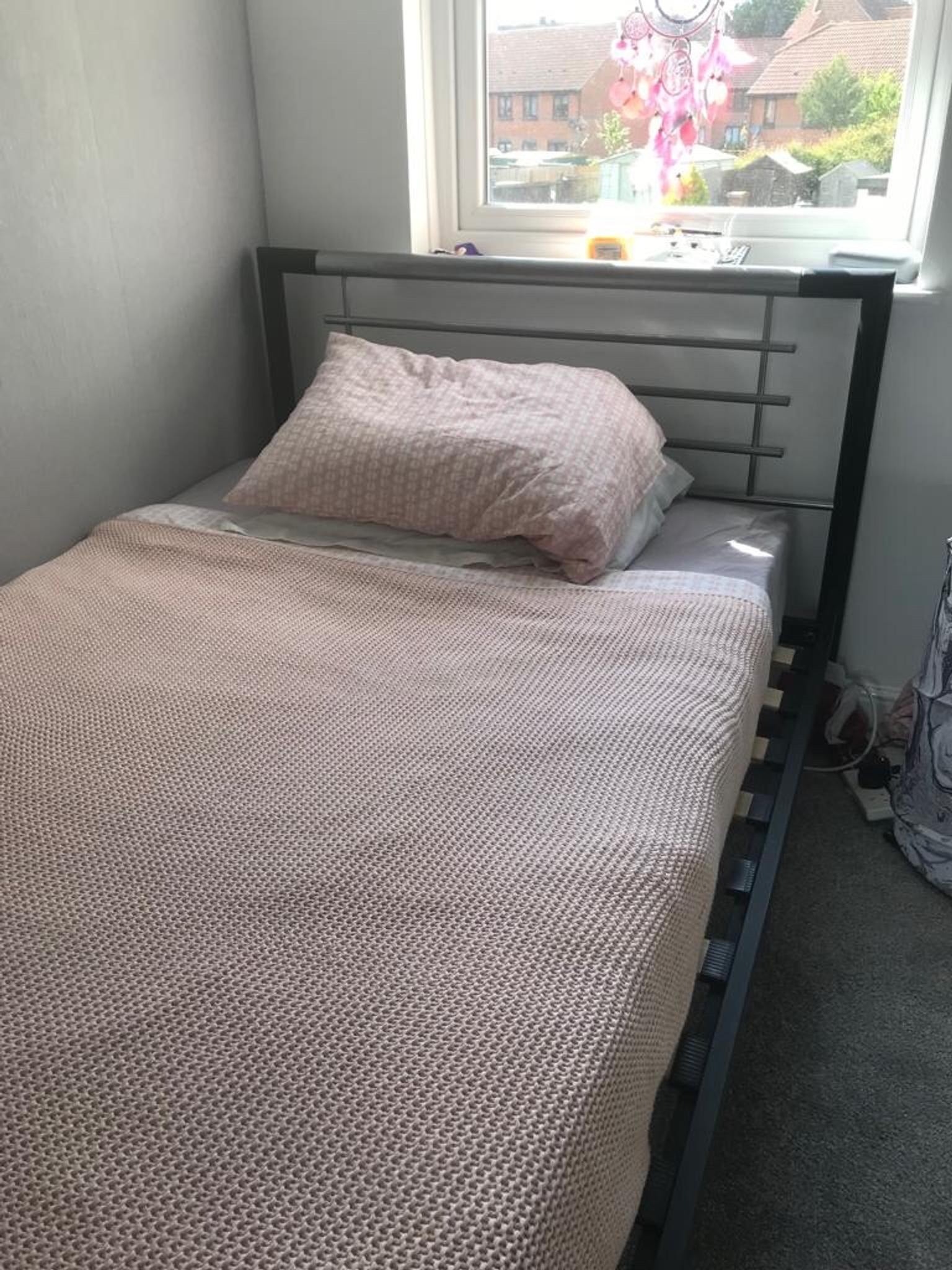 Small Double Bed Frame Sold In Hoo St Werburgh For 40 00 For Sale
