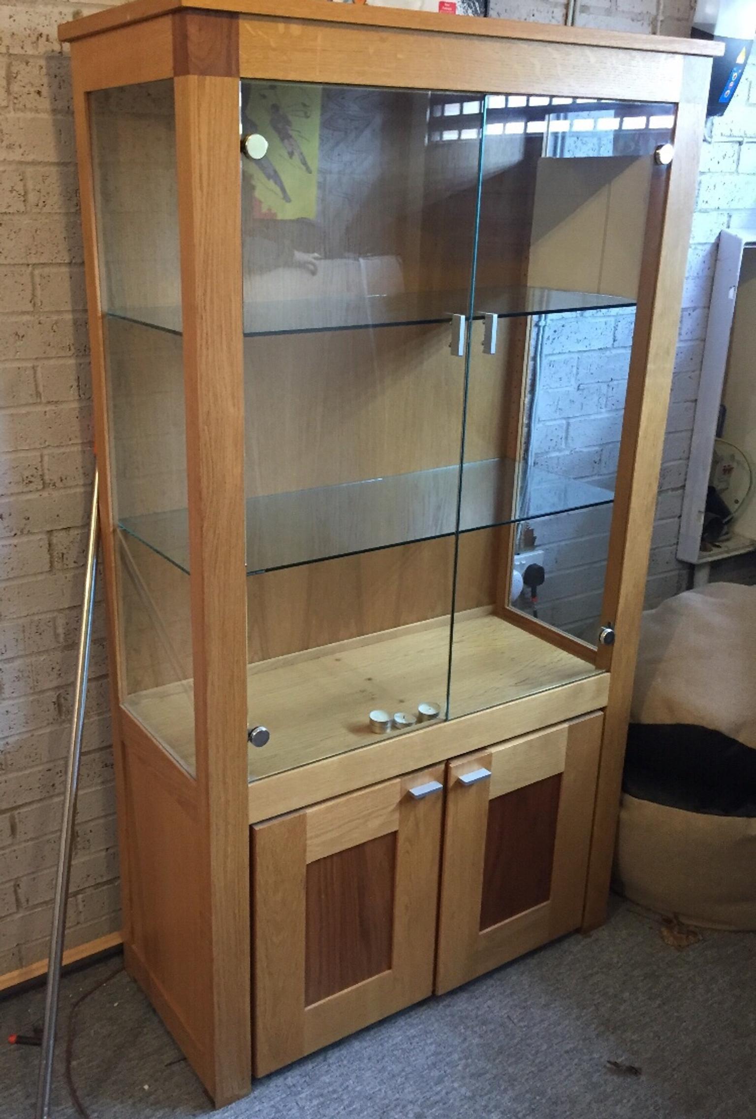 Solid Oak Display Cabinet In Sunderland For 95 00 For Sale Shpock
