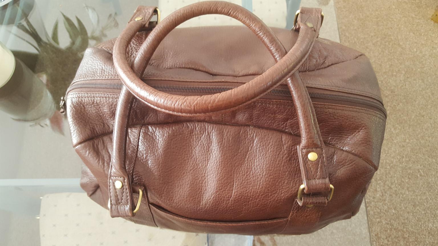 Tommy \u0026 Kate Leather Weekend holdall in 