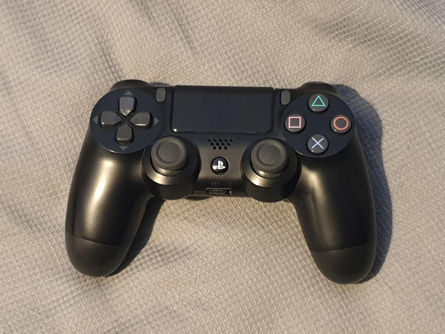 second hand playstation 4 controller