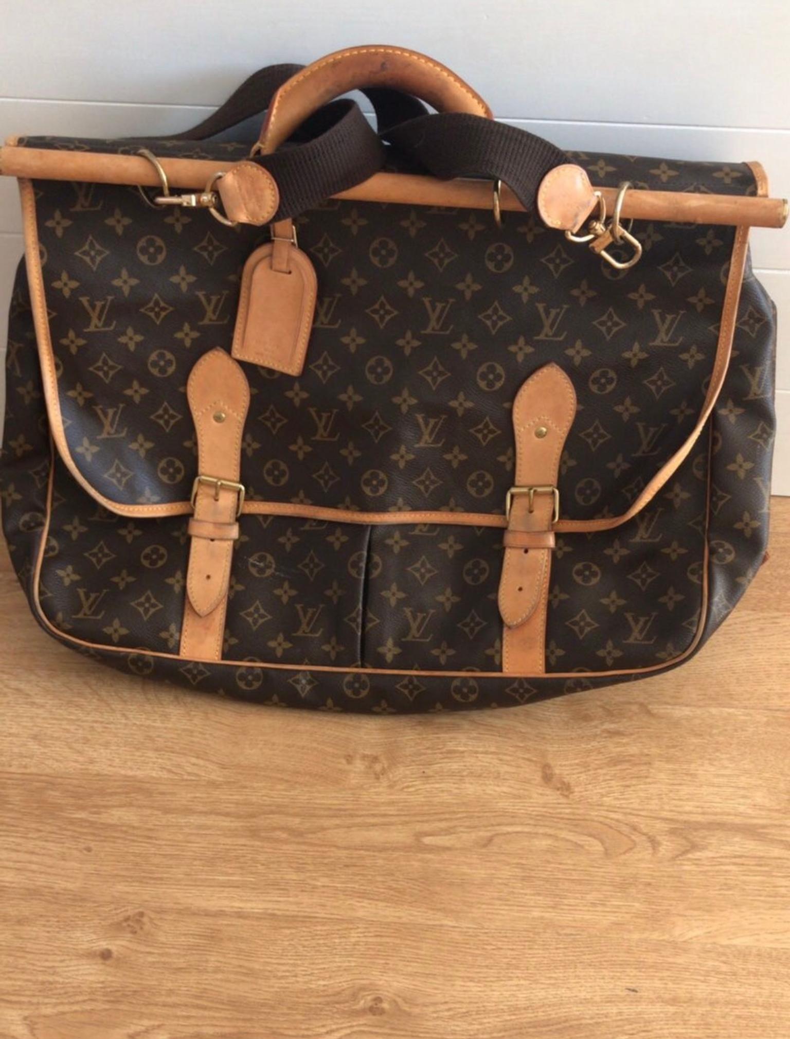 Vintage Louis Vuitton Sac Chasse Hunting Bag in SW13 Thames for £300.00 for sale | Shpock