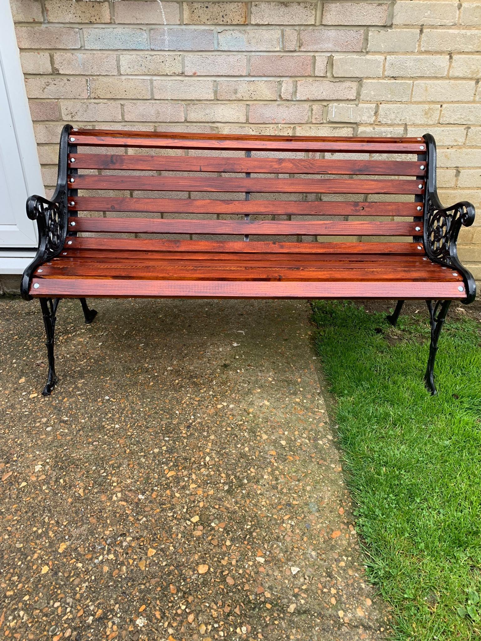 A Garden Bench In Pe29 Huntingdon For 85 00 For Sale Shpock