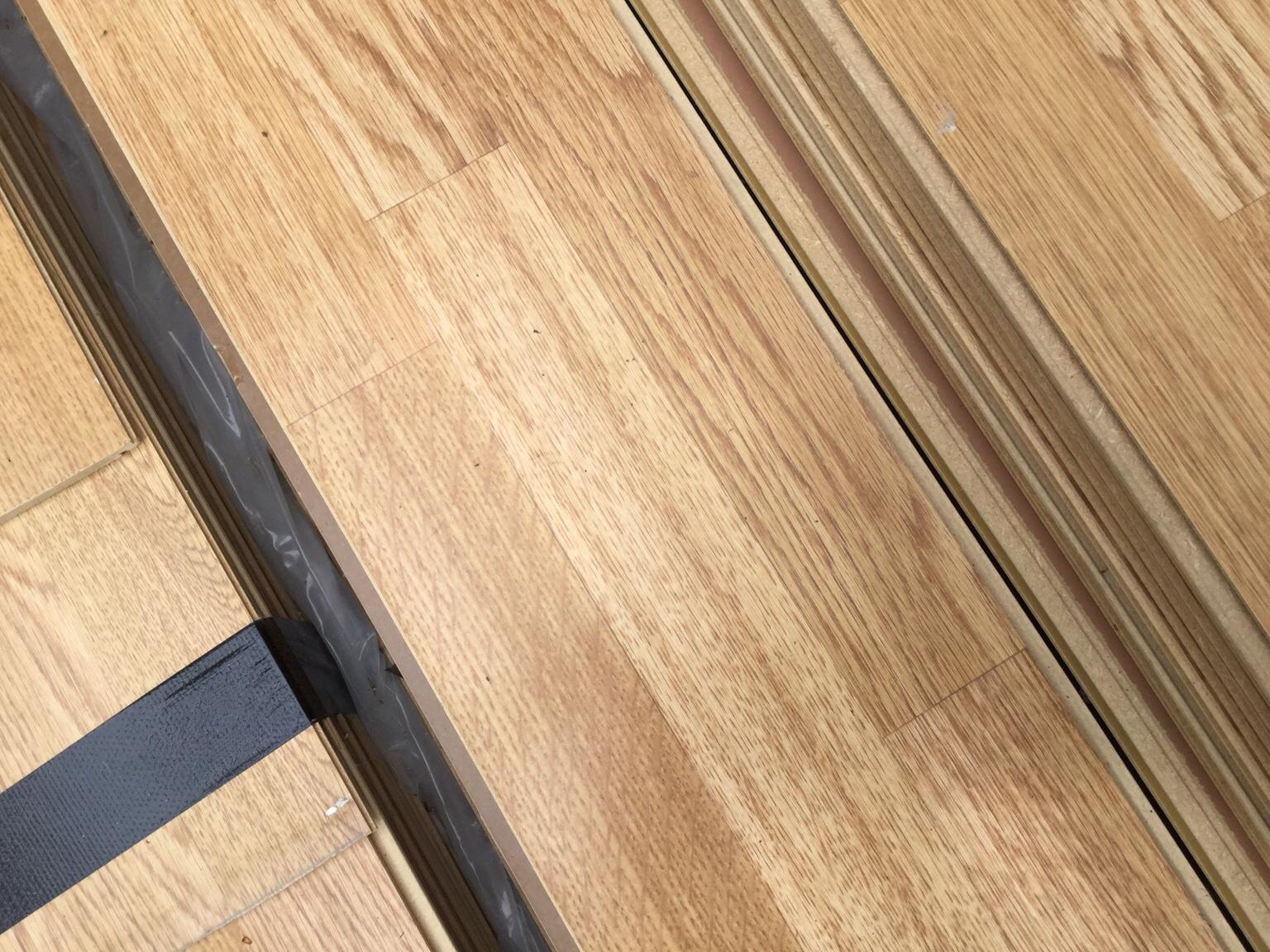 55 Light Oak Laminate Flooring Boards In Tn26 Ashford Fur 40 00