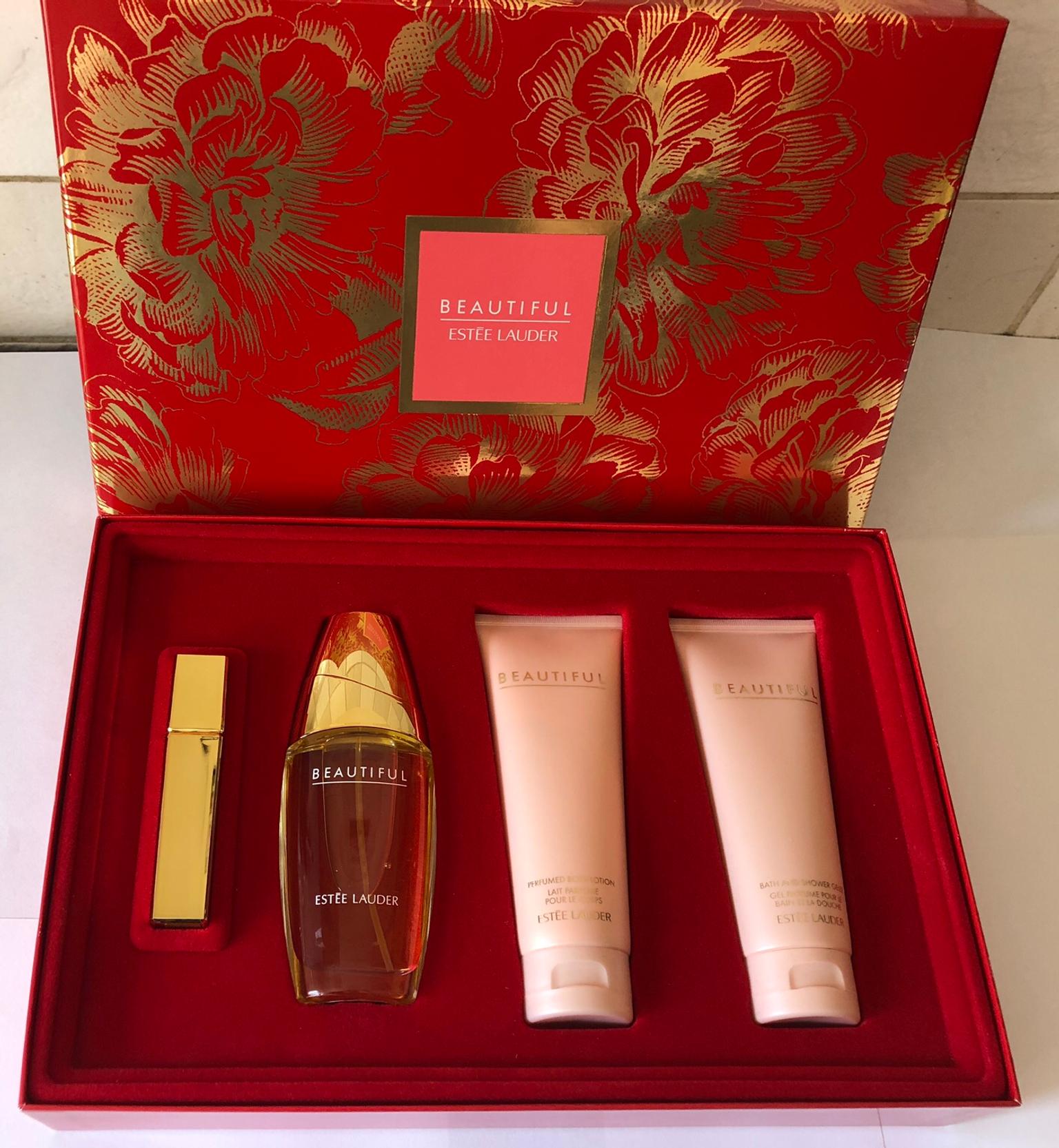 Estée Lauder Beautiful. Perfume gift set. in B35