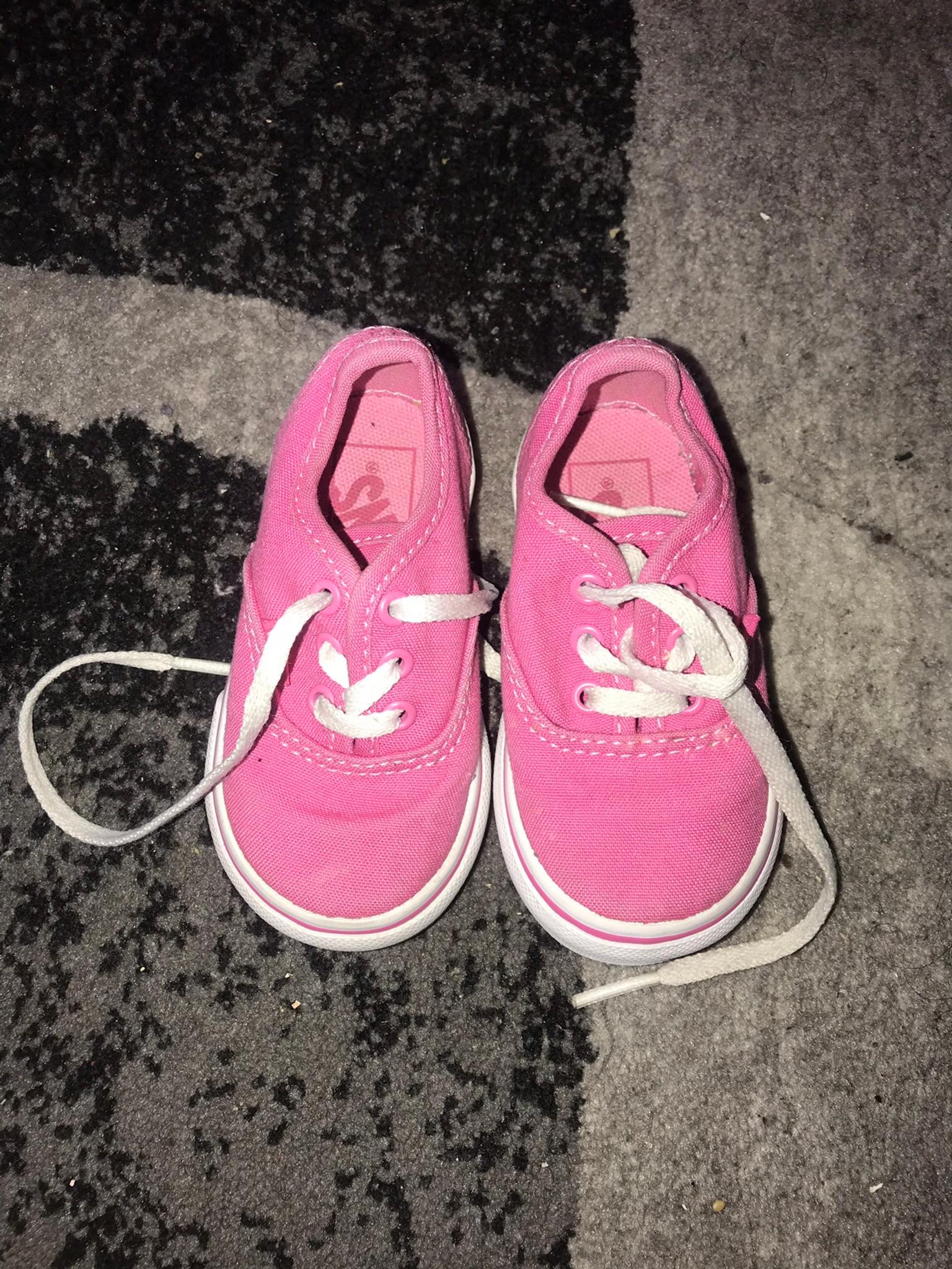 how to clean pink vans shoes