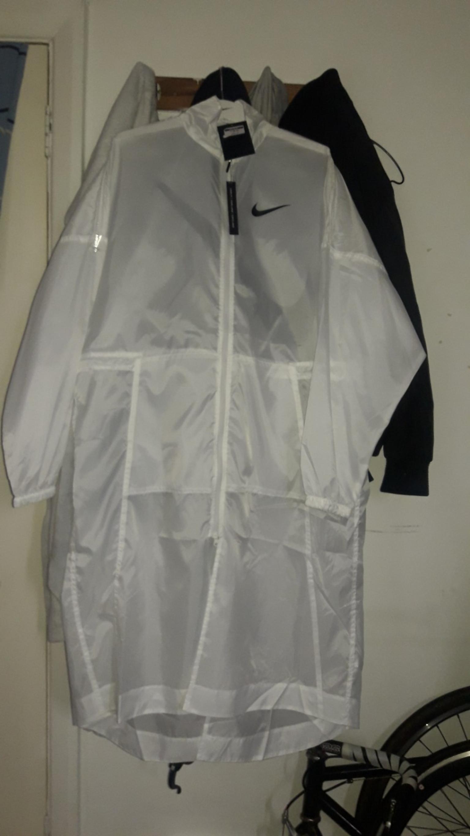 nike loose fit coupe large