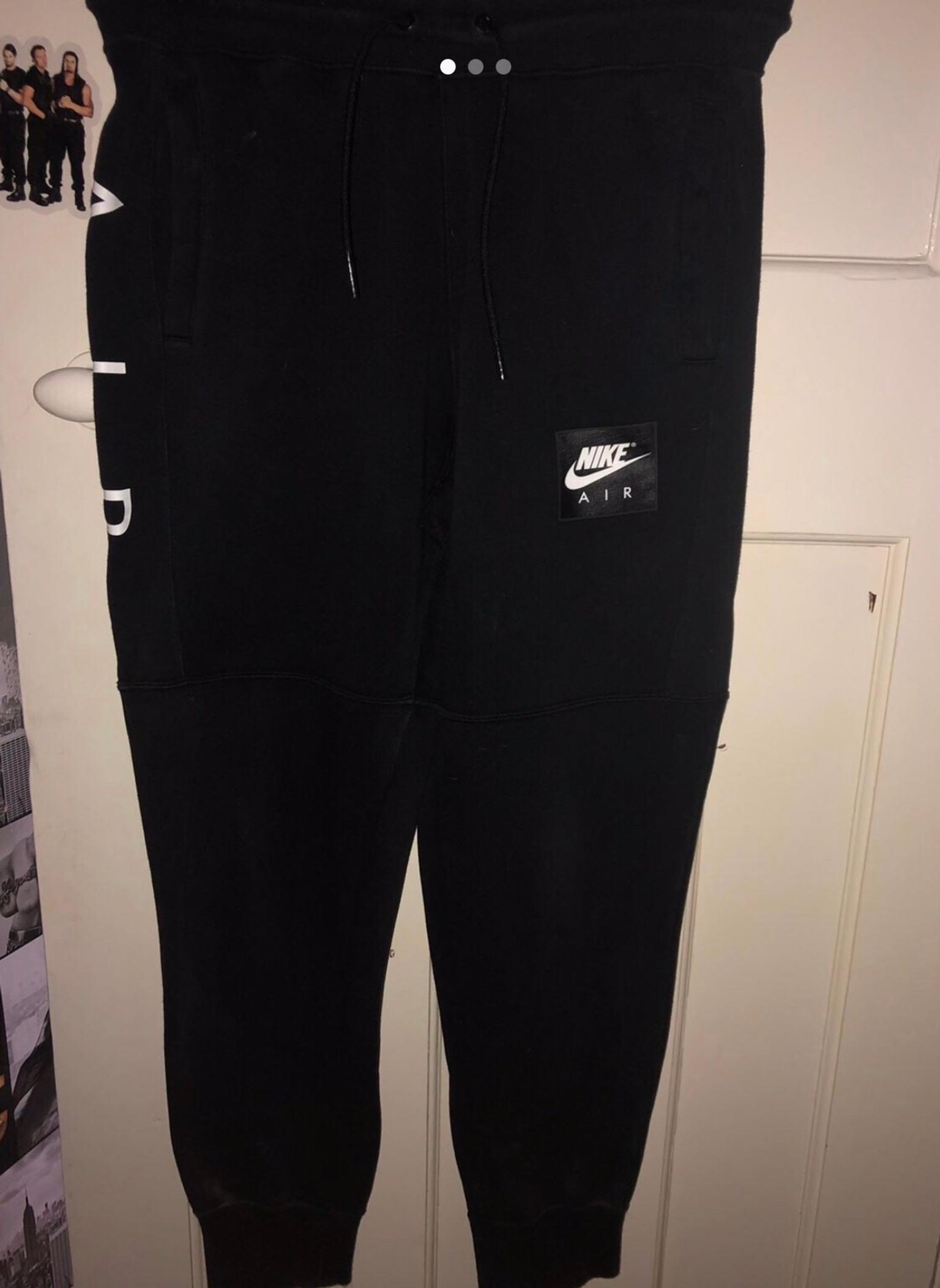 nike air tracksuit bottoms