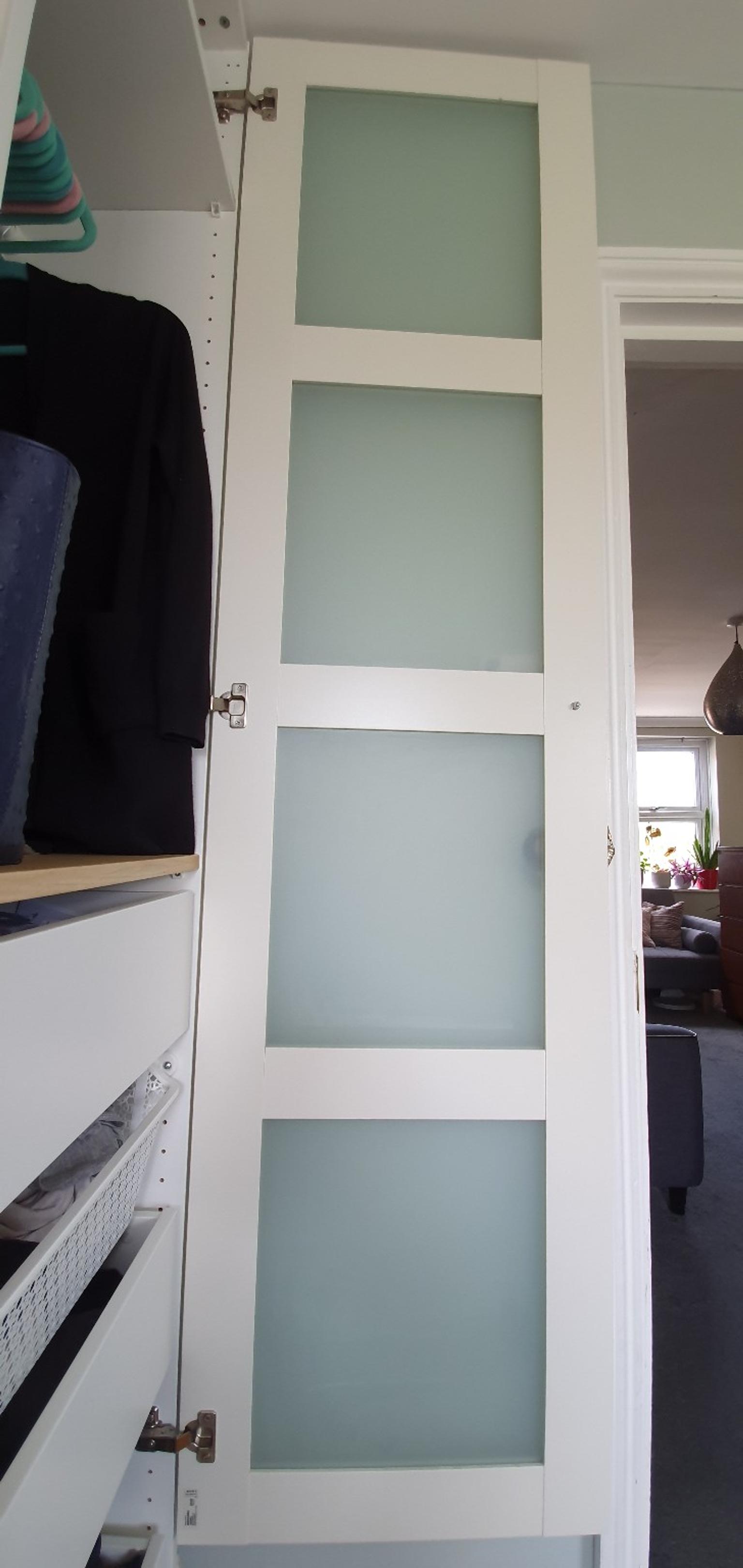 Ikea Bergsbo Glass Door In Se18 Greenwich Fur 15 00 Zum Verkauf