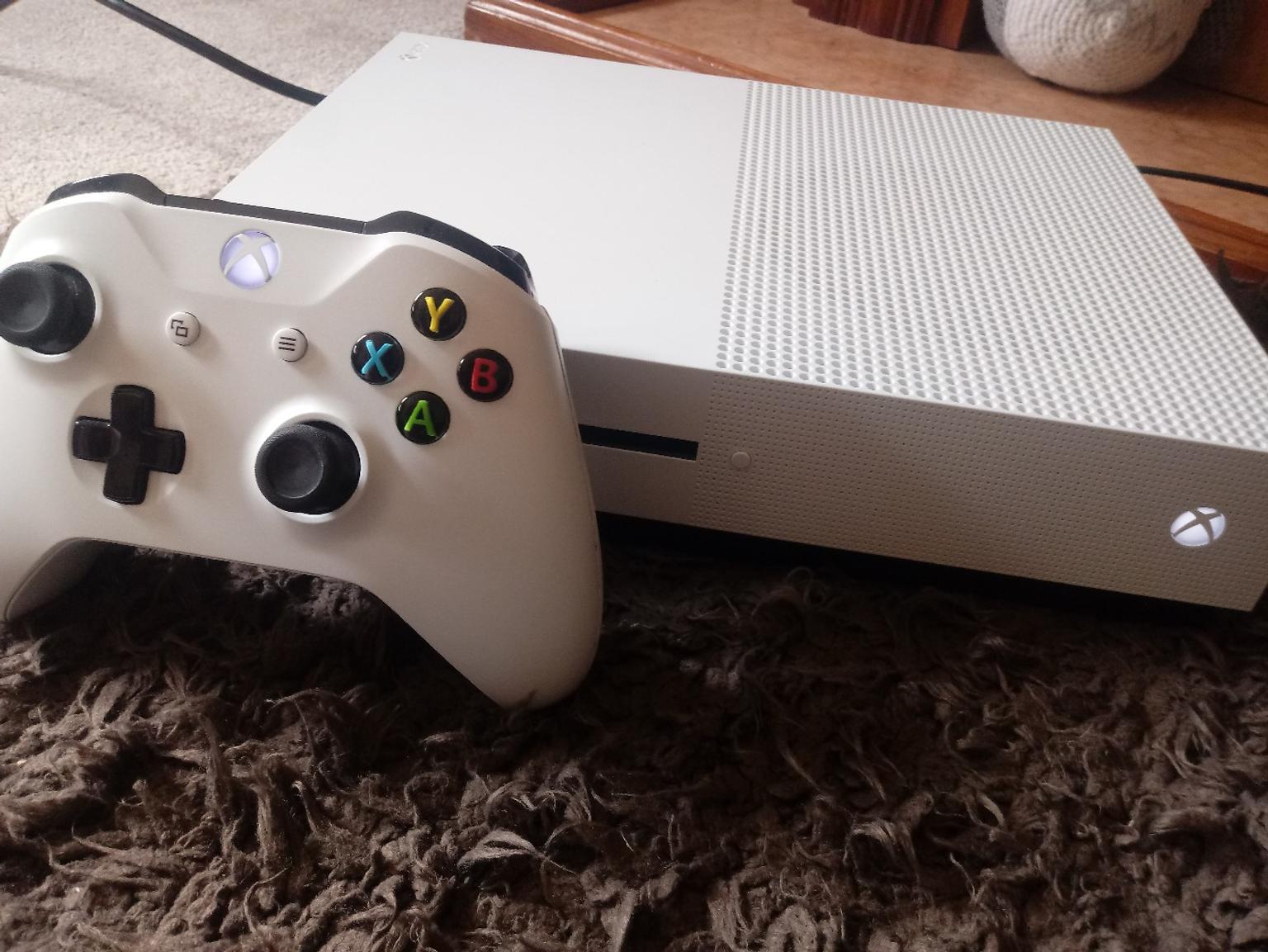 Boxed Xbox One 500gb With Games Xbox Live In B31 Birmingham Fur