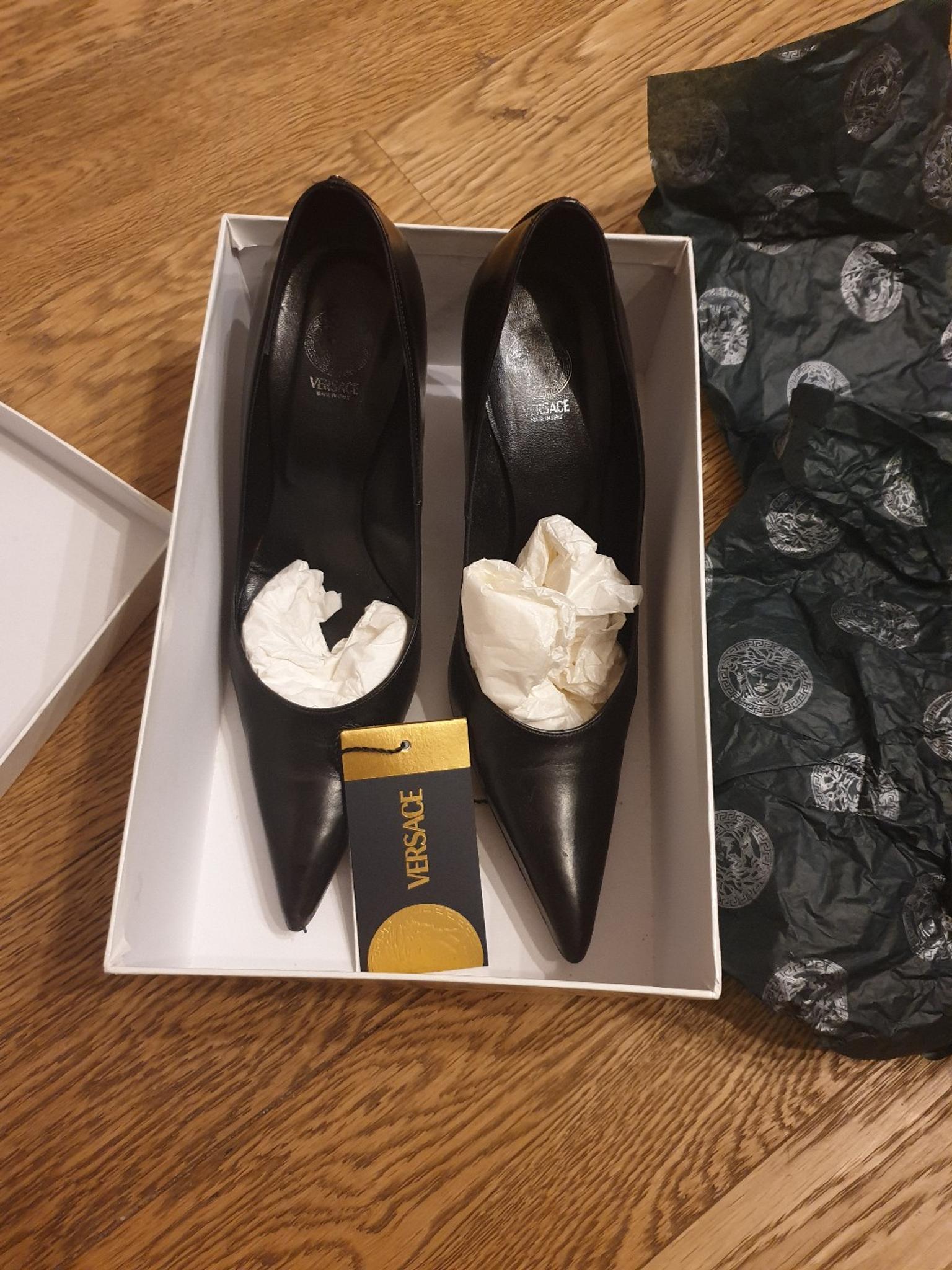 Gianni Versace scarpe tacco in 20133 Milano for €110.00 for sale | Shpock