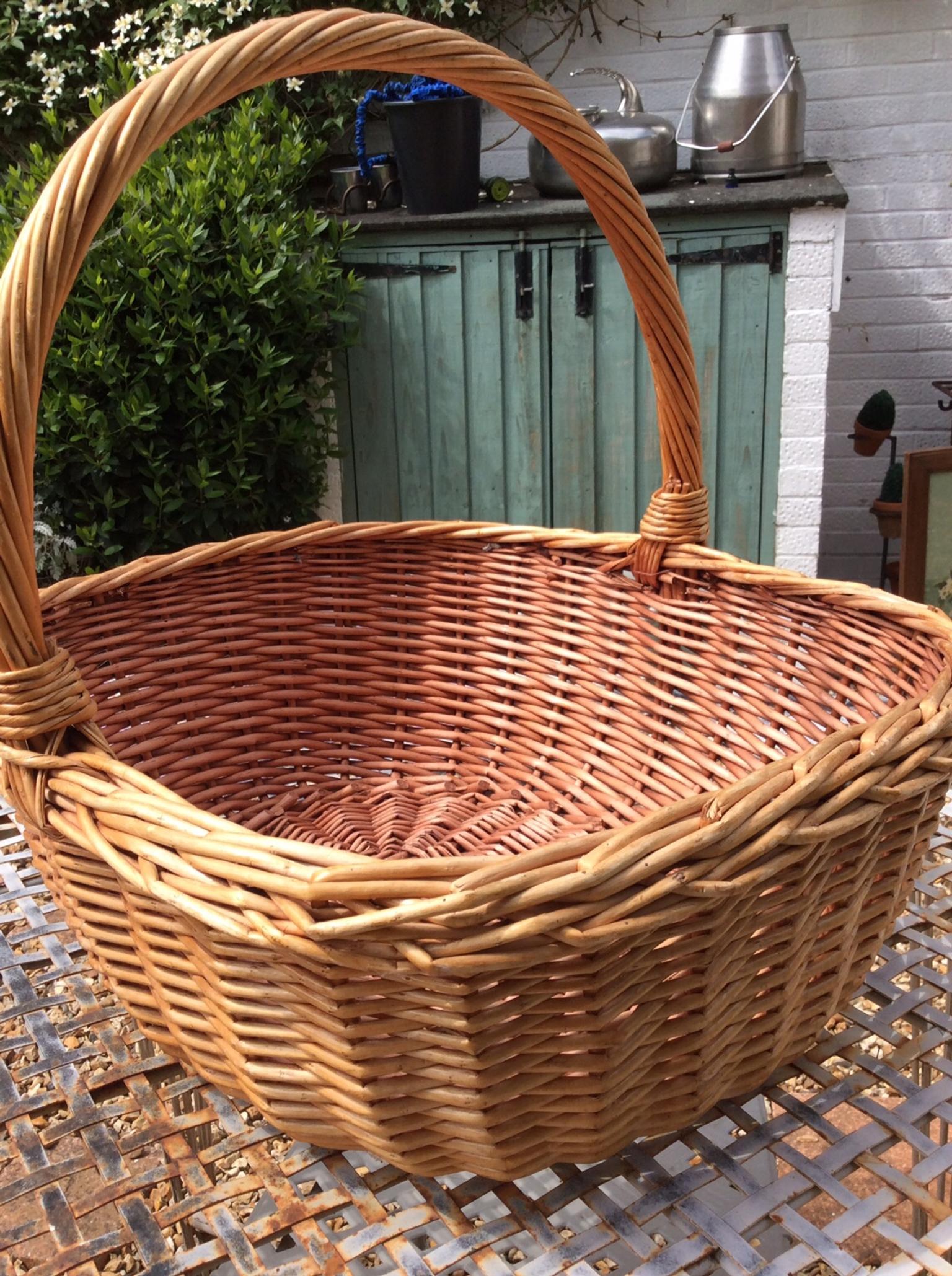 HUGE wicker picnic basket - two available in Charnwood for £22.00 for