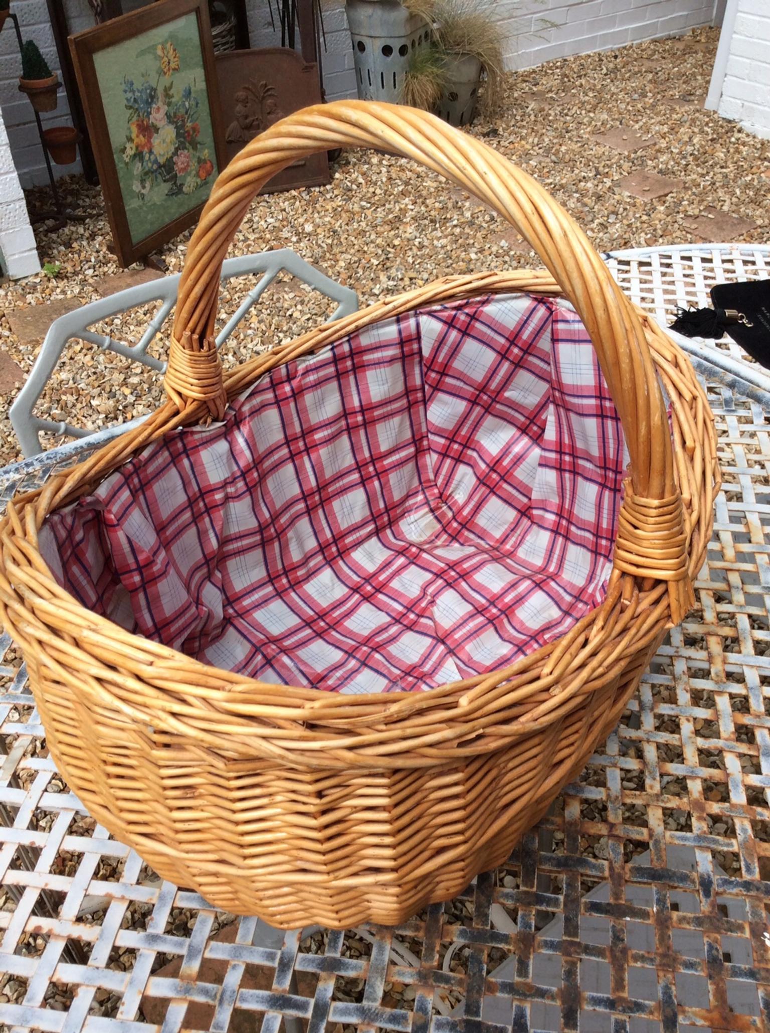 HUGE wicker picnic basket - two available in Charnwood for £22.00 for