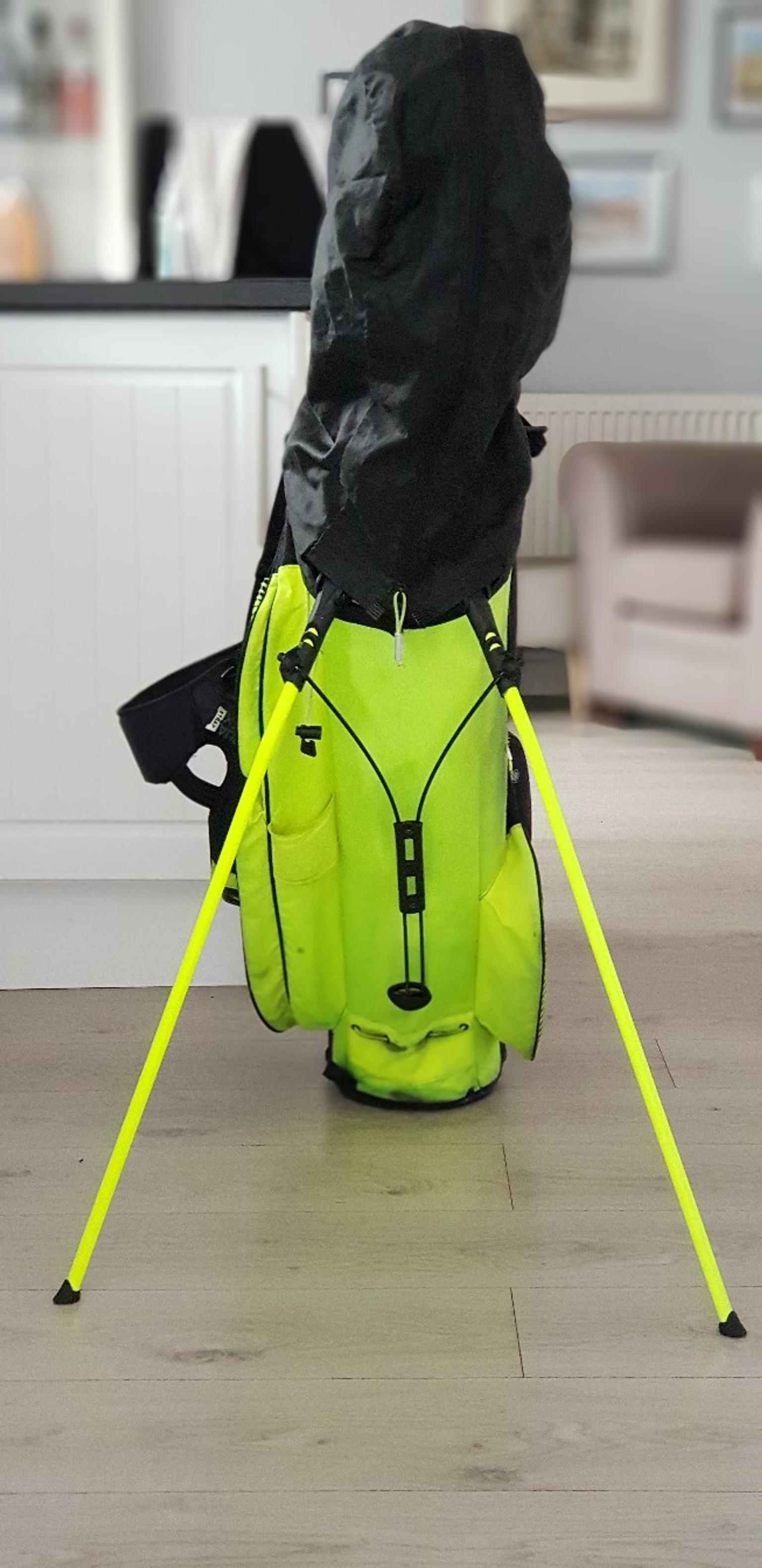 green nike golf bag