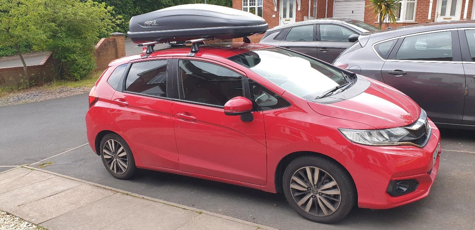 Honda Jazz 2018 Roof bars and box in WV14 Sandwell for £