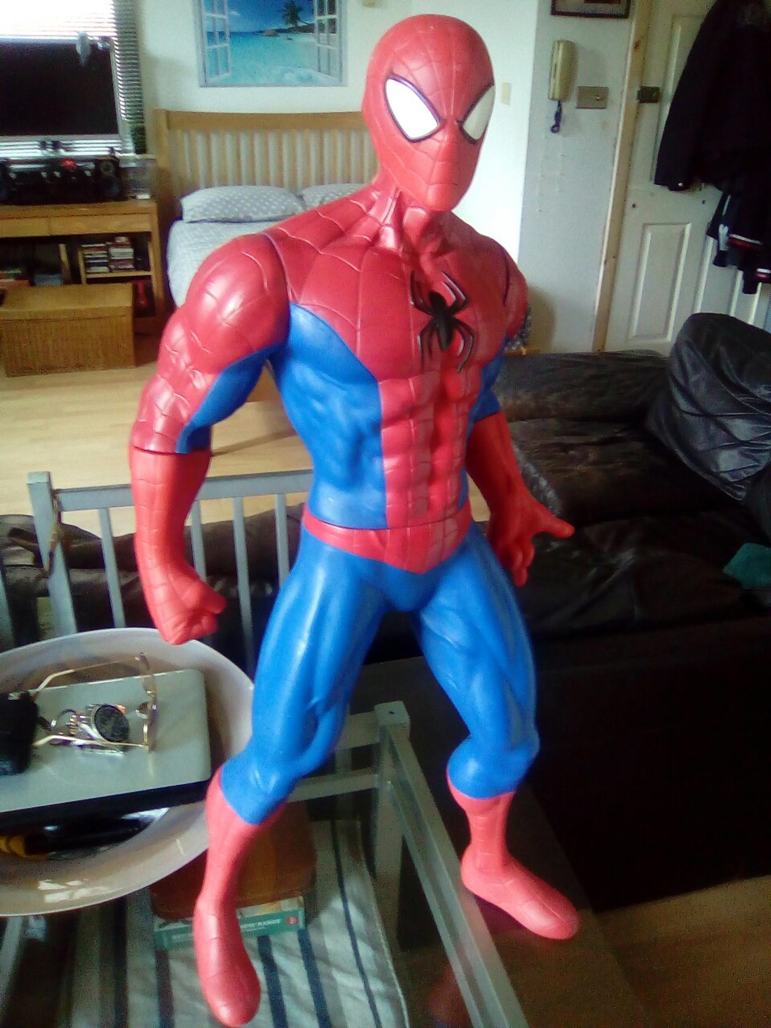 VERY LARGE SPIDER MAN FIGURE in M14 