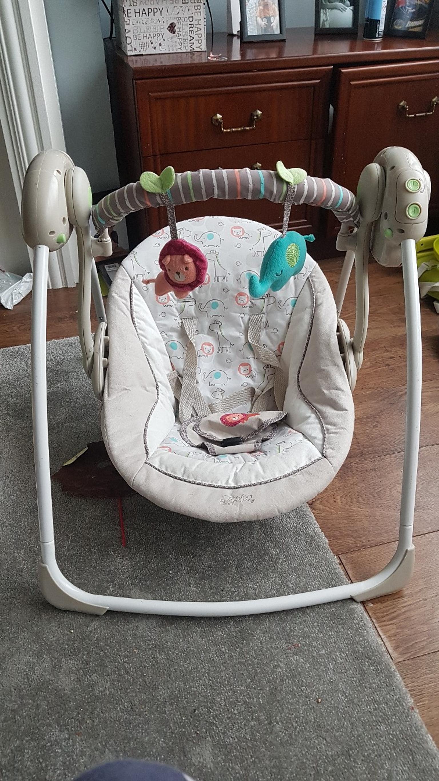 Baby Swing Chair In Me10 Swale Fur 5 00 Zum Verkauf Shpock De