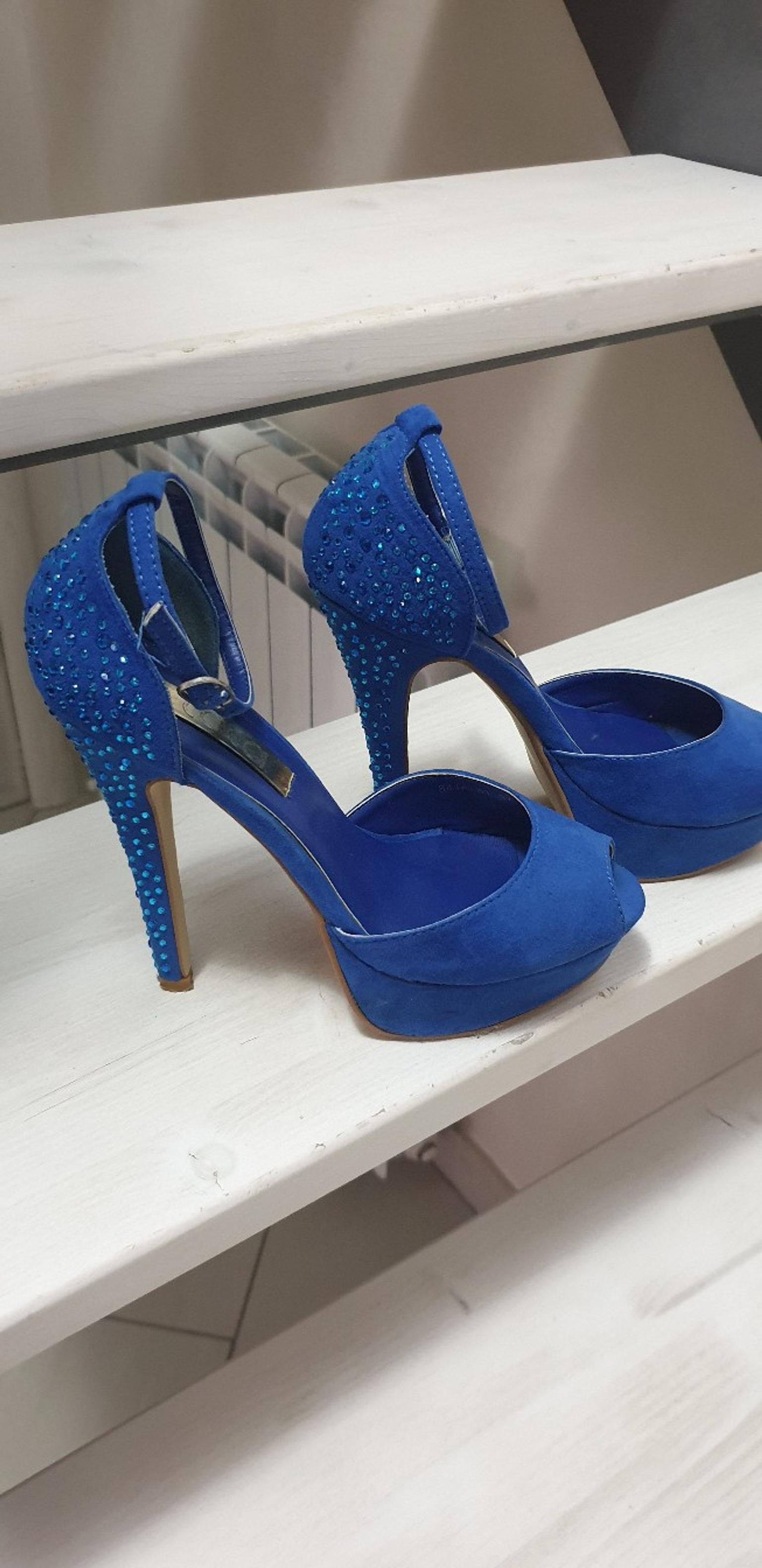 scarpe blu elettrico con tacco