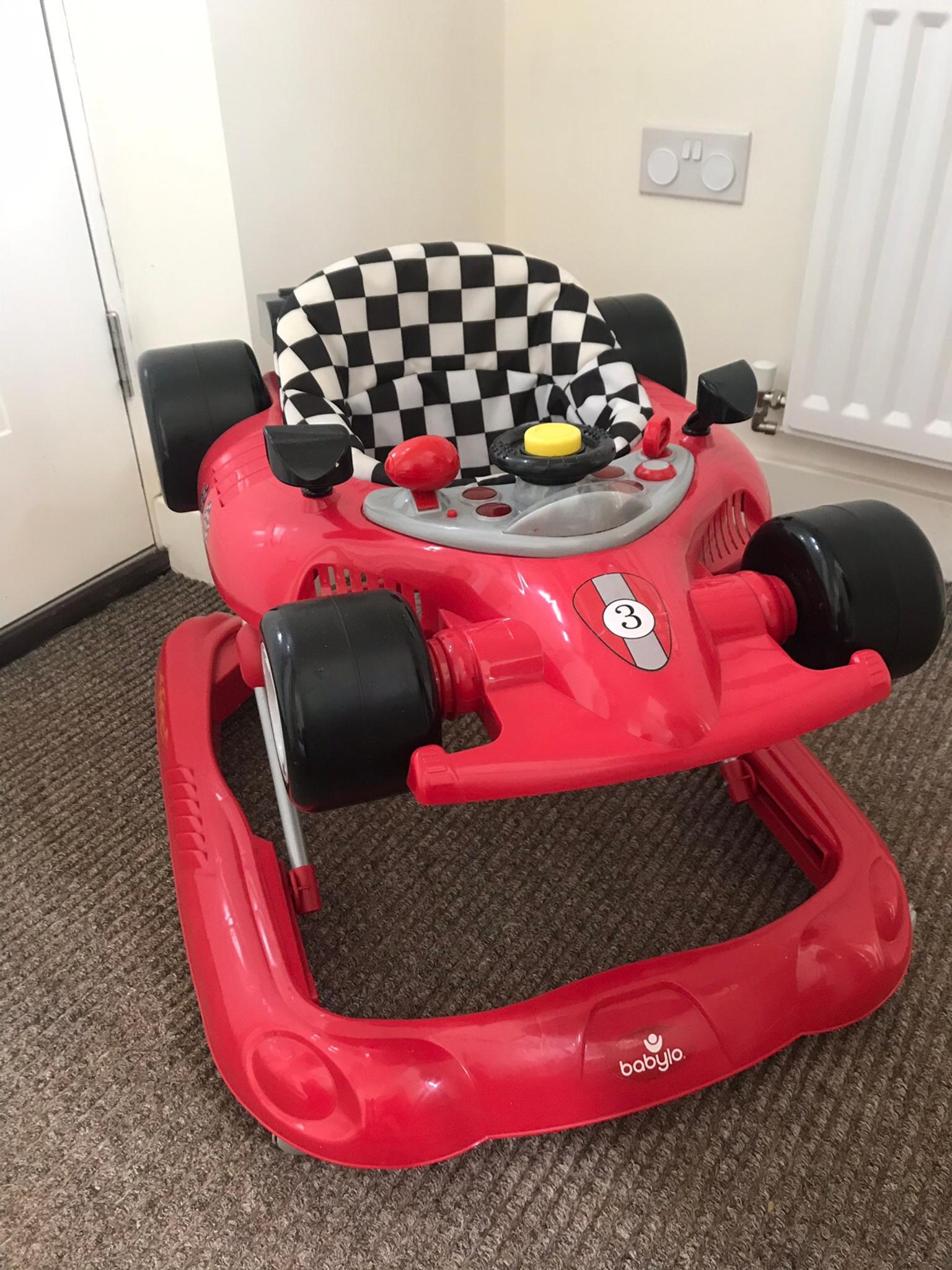 babylo racing car walker