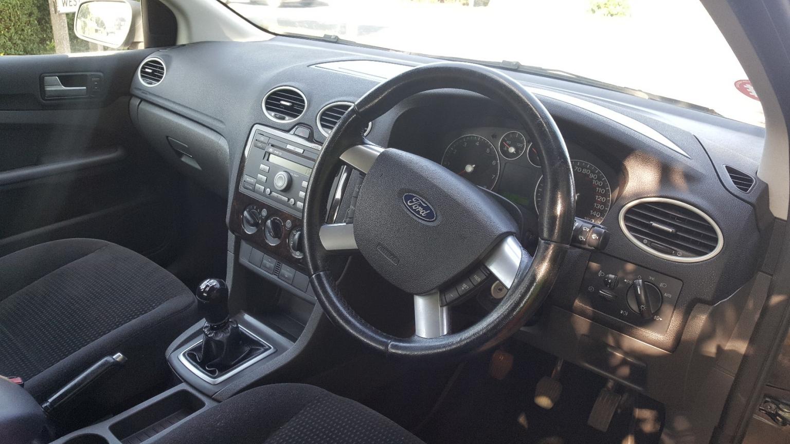 Ford Focus Estate Ghia 1 6 Petrol Mk2 Facelif In S30