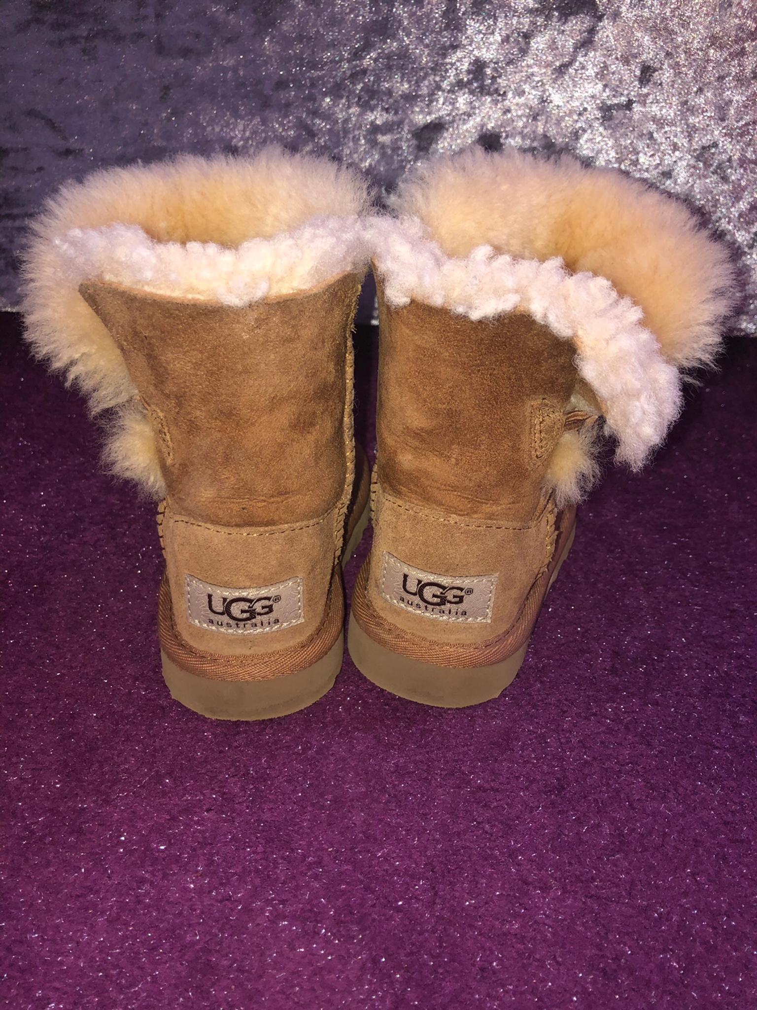 uggs one button
