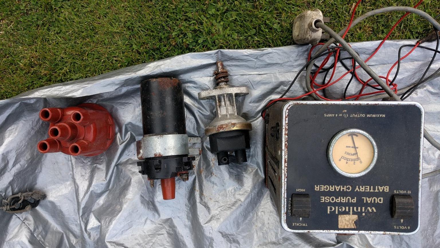 Old Car Parts And Battery Charger In Fy5 Wyre For 10 00 For Sale Shpock