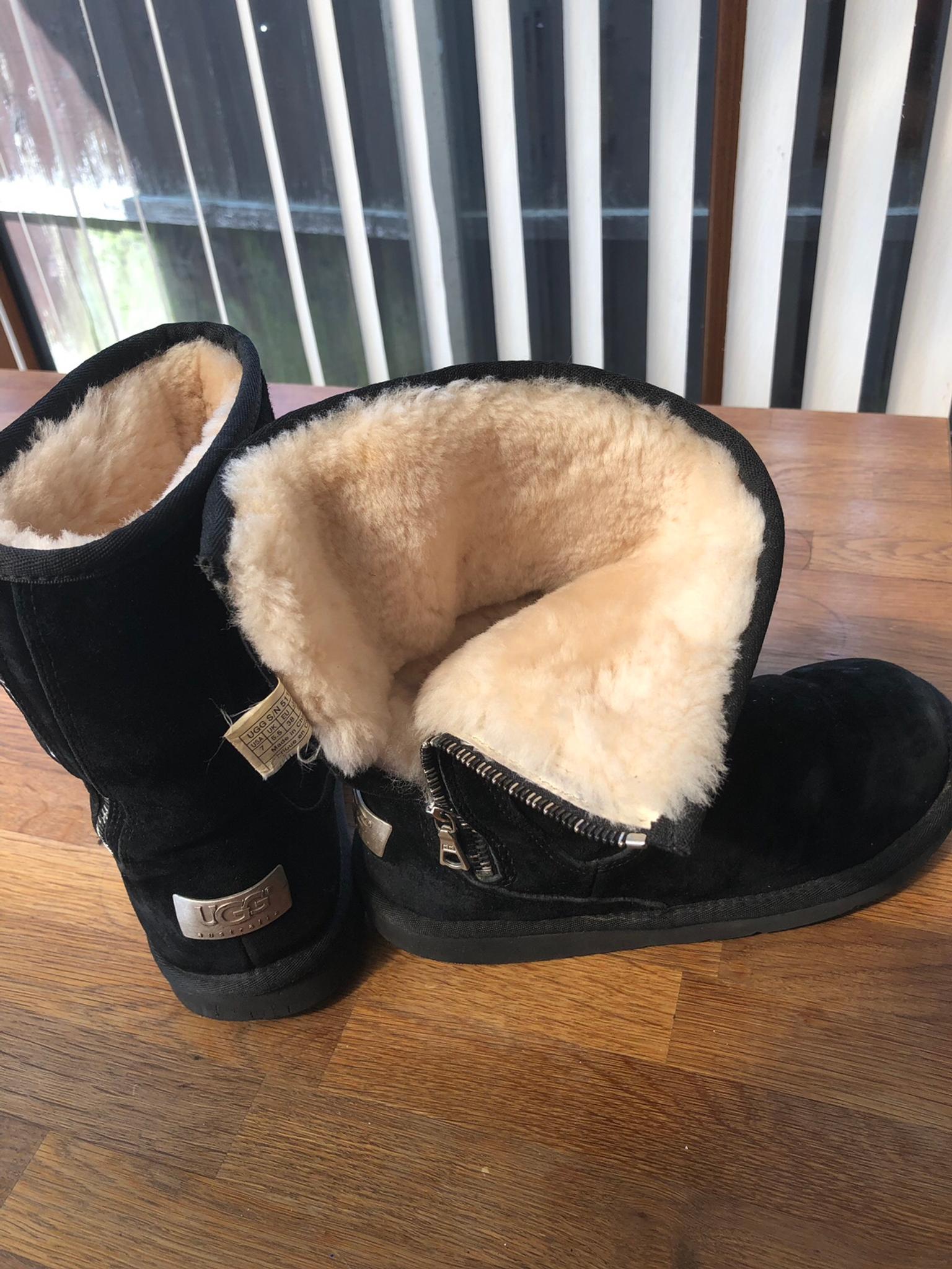 ugg boots size 5.5