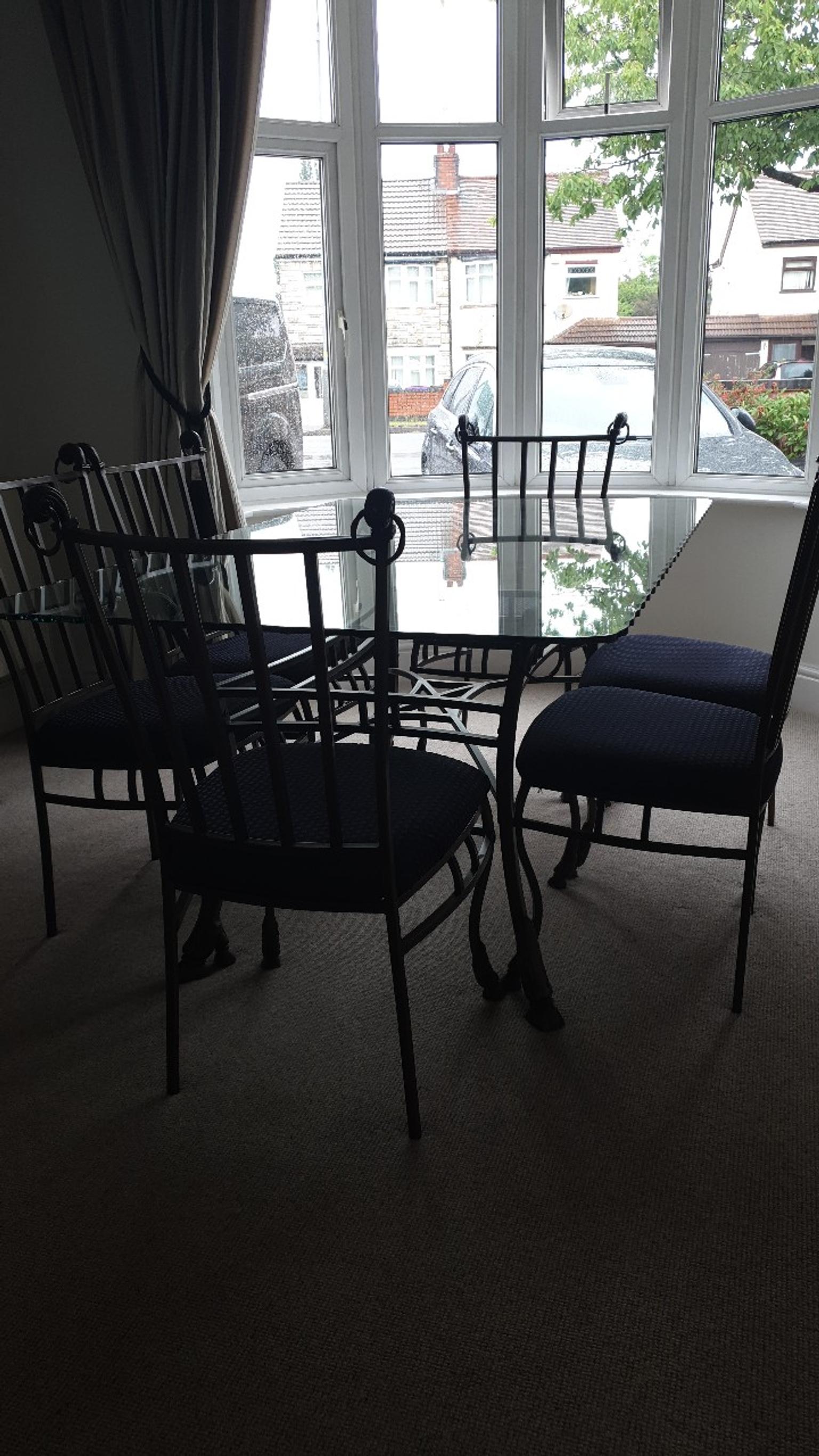 Dining Table Chairs In Wv10 Wolverhampton Fur 100 00 Zum Verkauf Shpock De