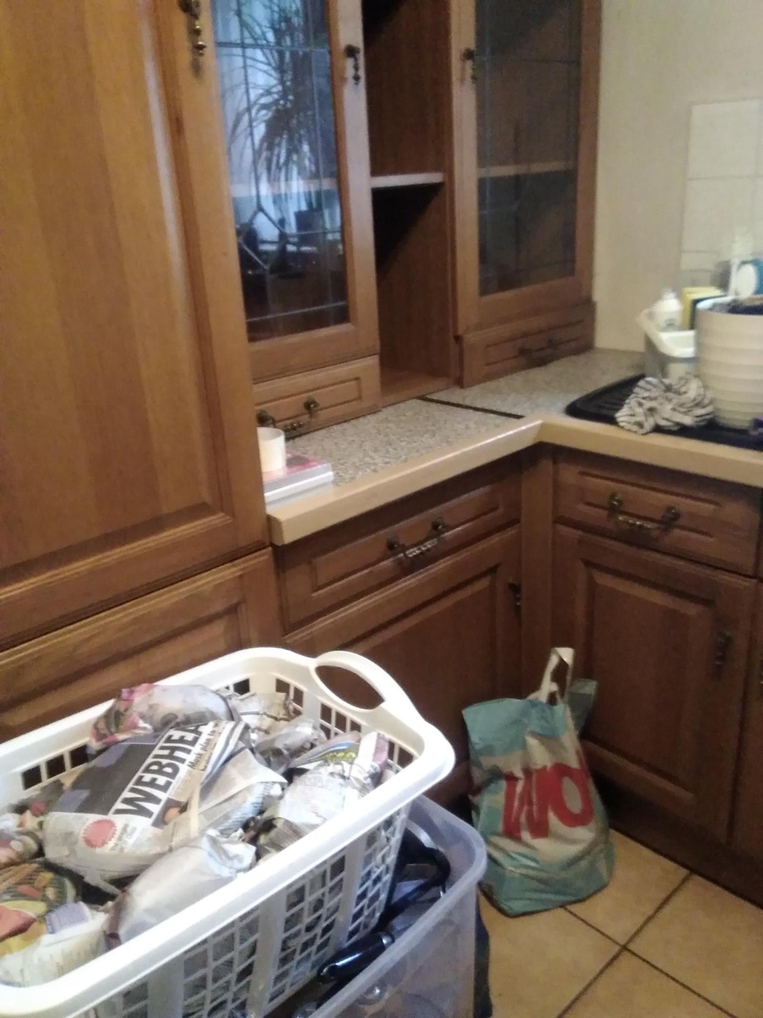 Kitchen Cabinets In Braintree For 175 00 For Sale Shpock