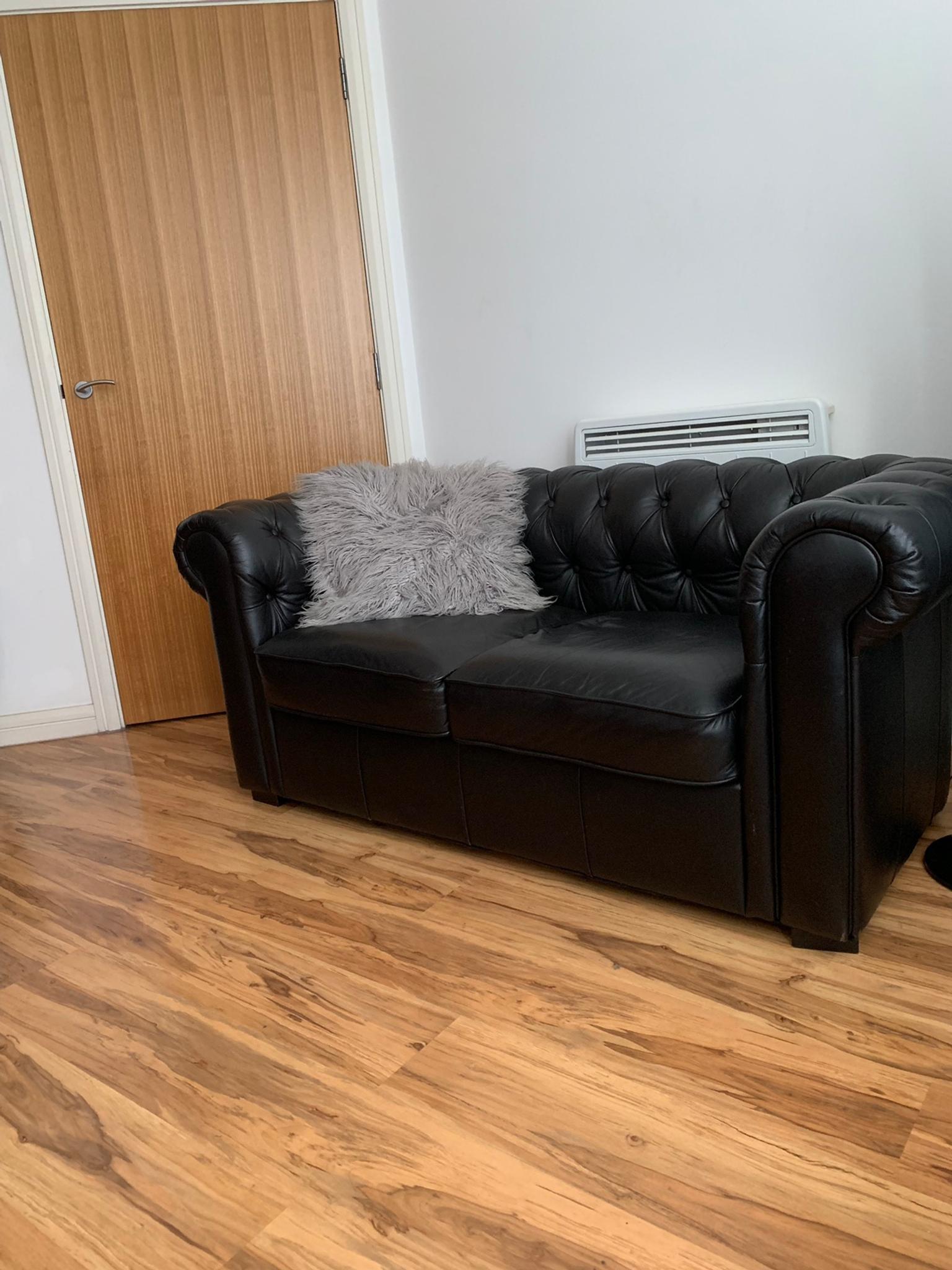 Black Chesterfield Sofa In B5 Birmingham Fur 300 00 Zum Verkauf