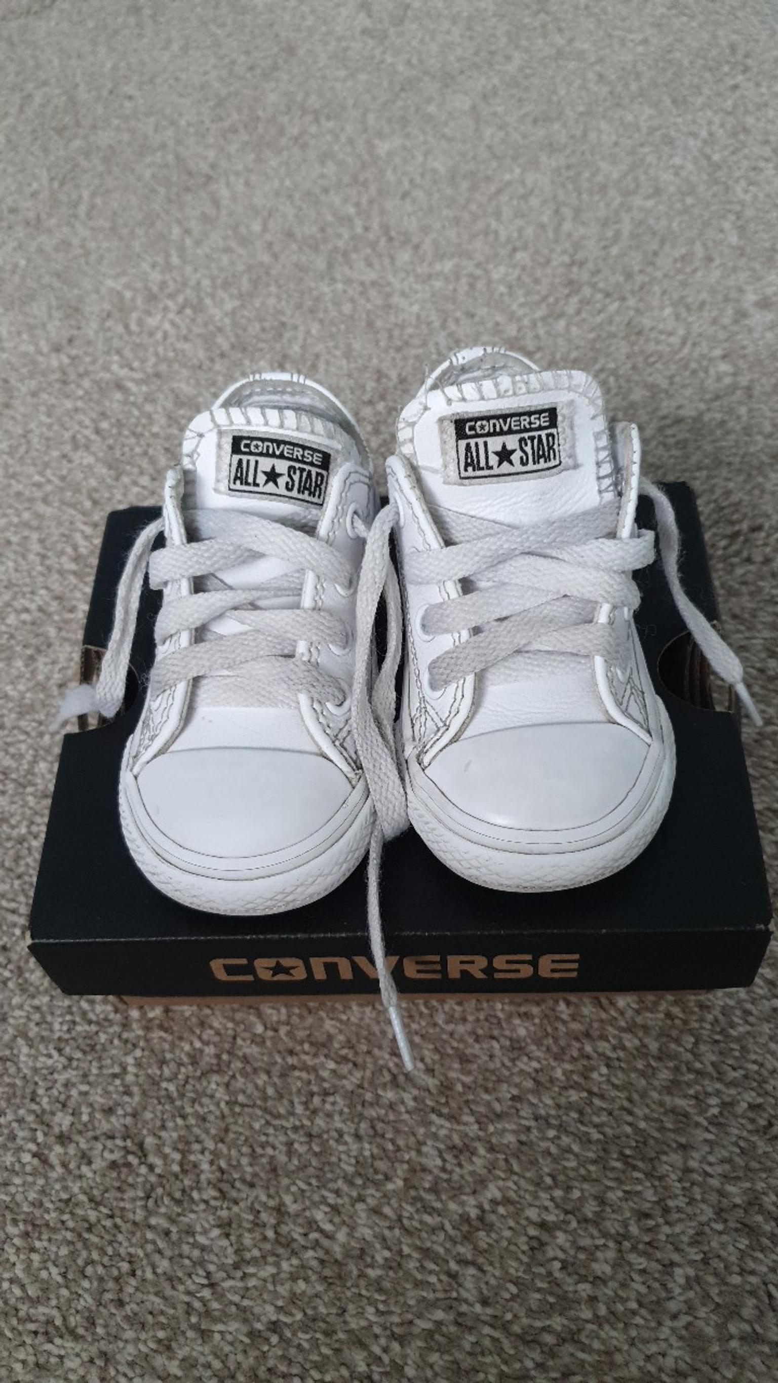 white converse youth size 5
