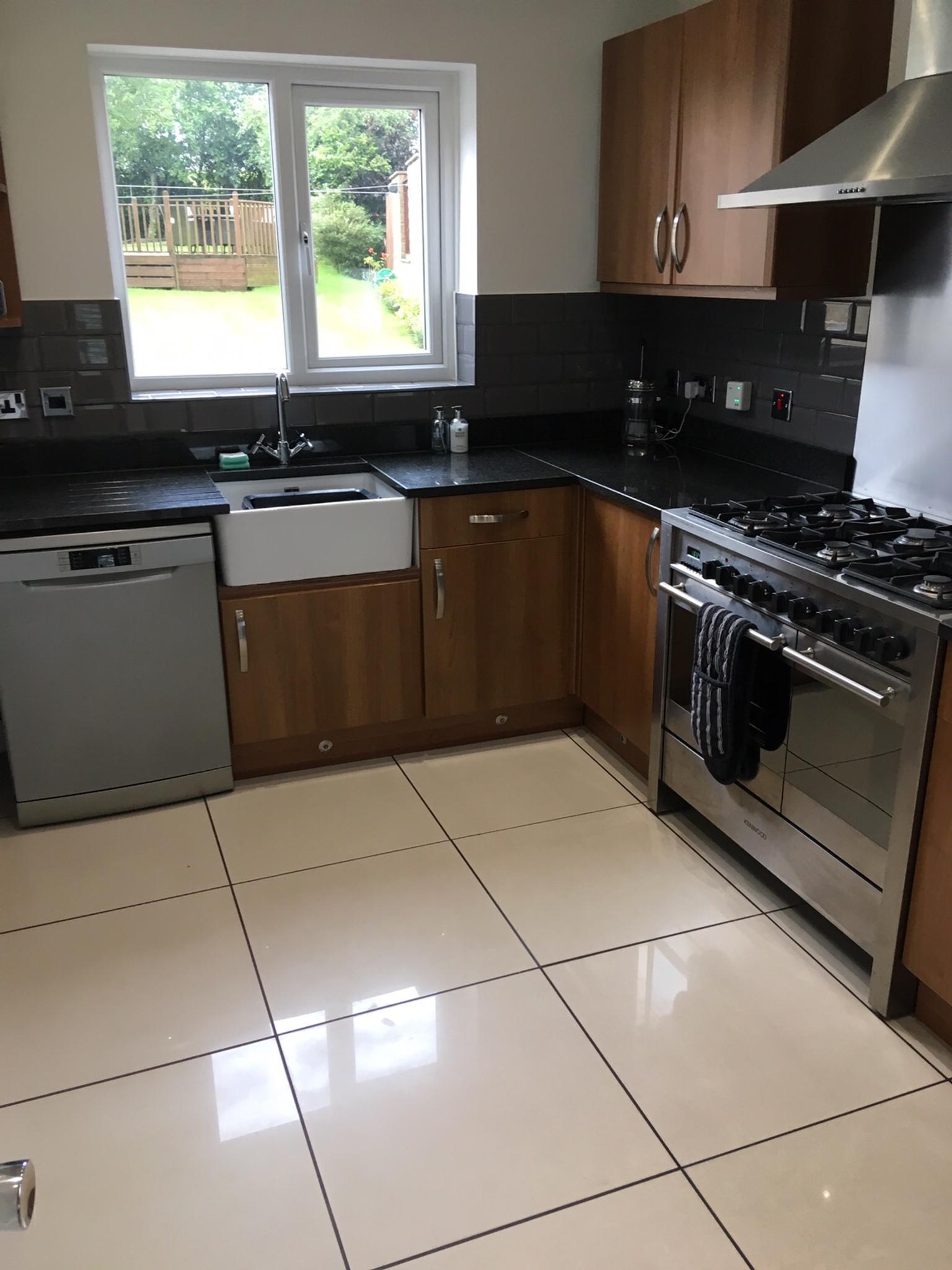 Kitchen Reduced For Quick Sale In Bradford For 150 00 For