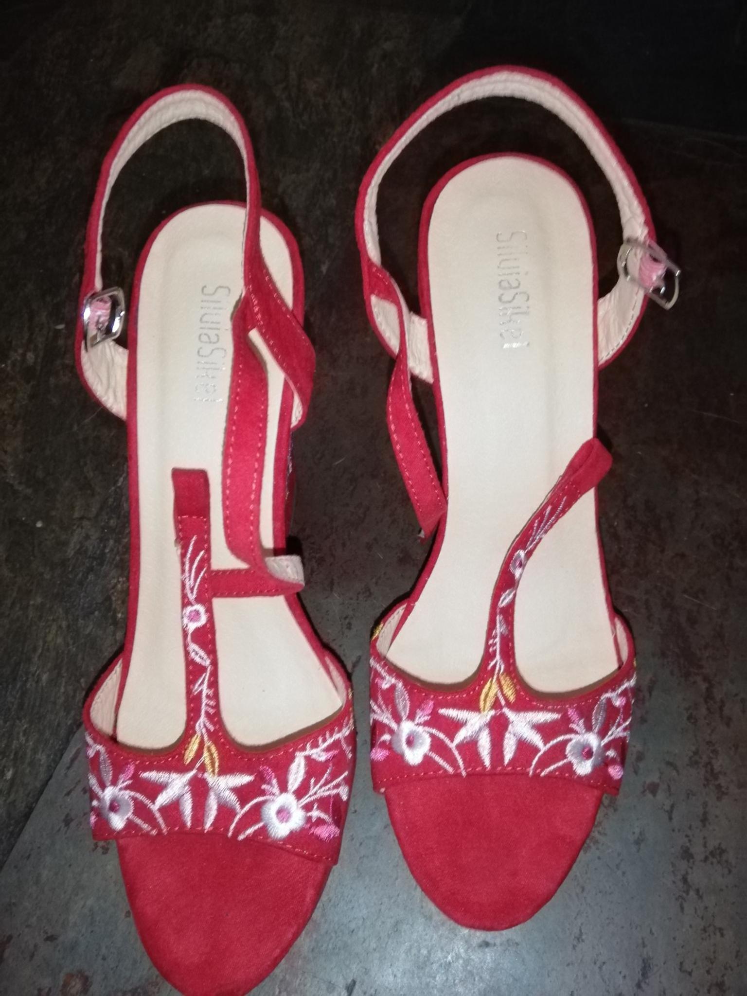scarpe rosse con zeppa