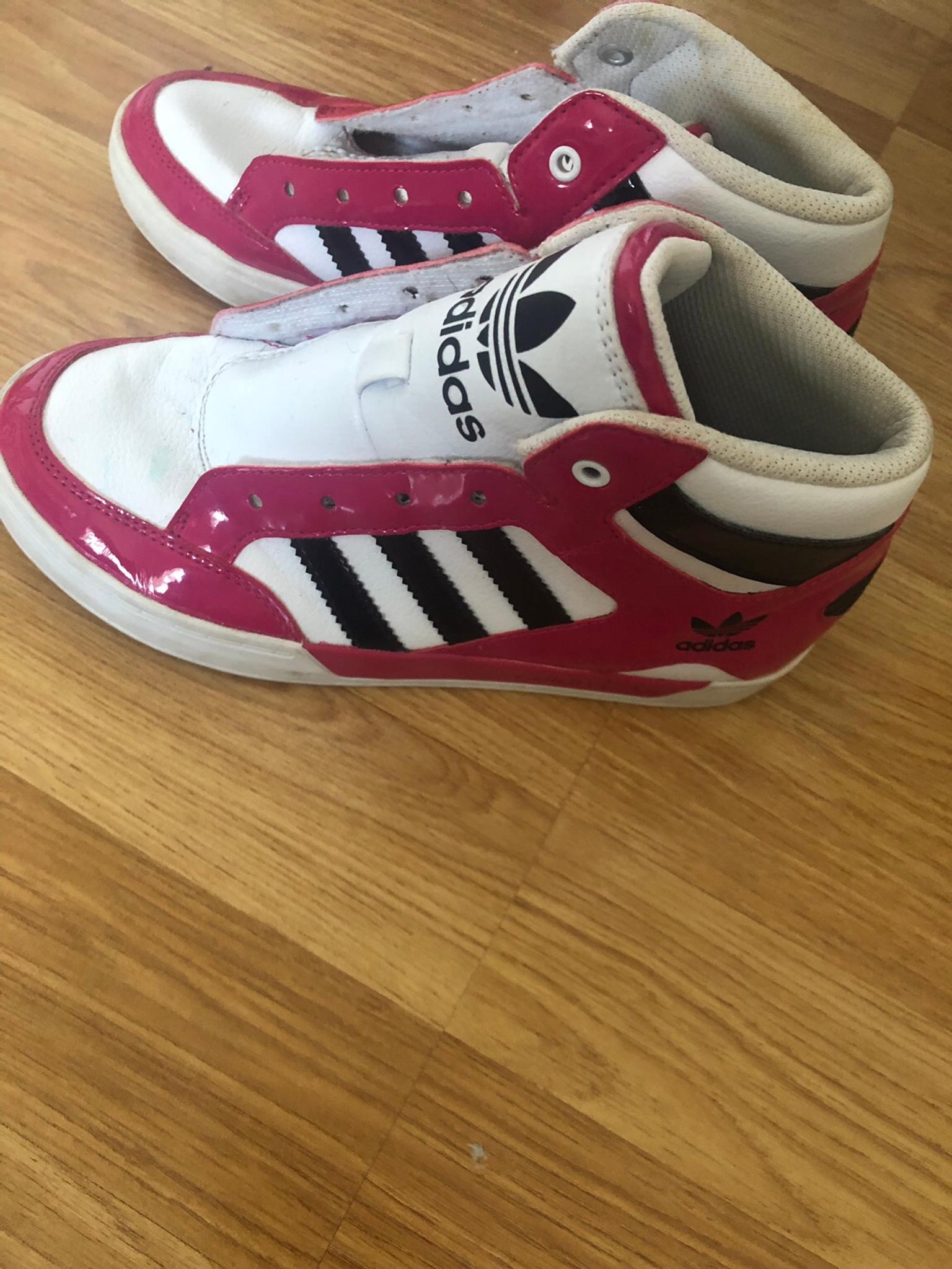 adidas trainers size 2.5
