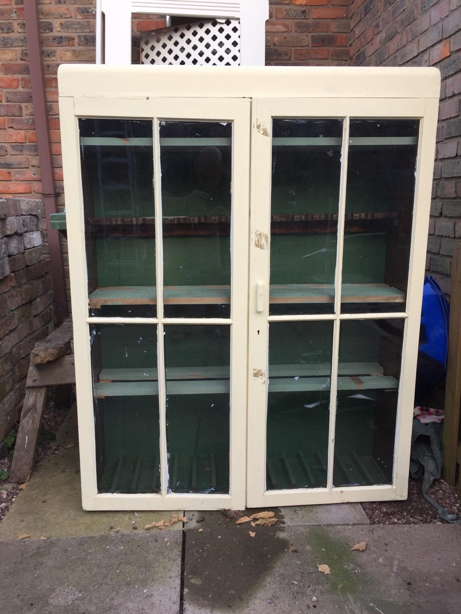 Old Gun Cabinet In Tf8 Ironbridge For 40 00 For Sale Shpock