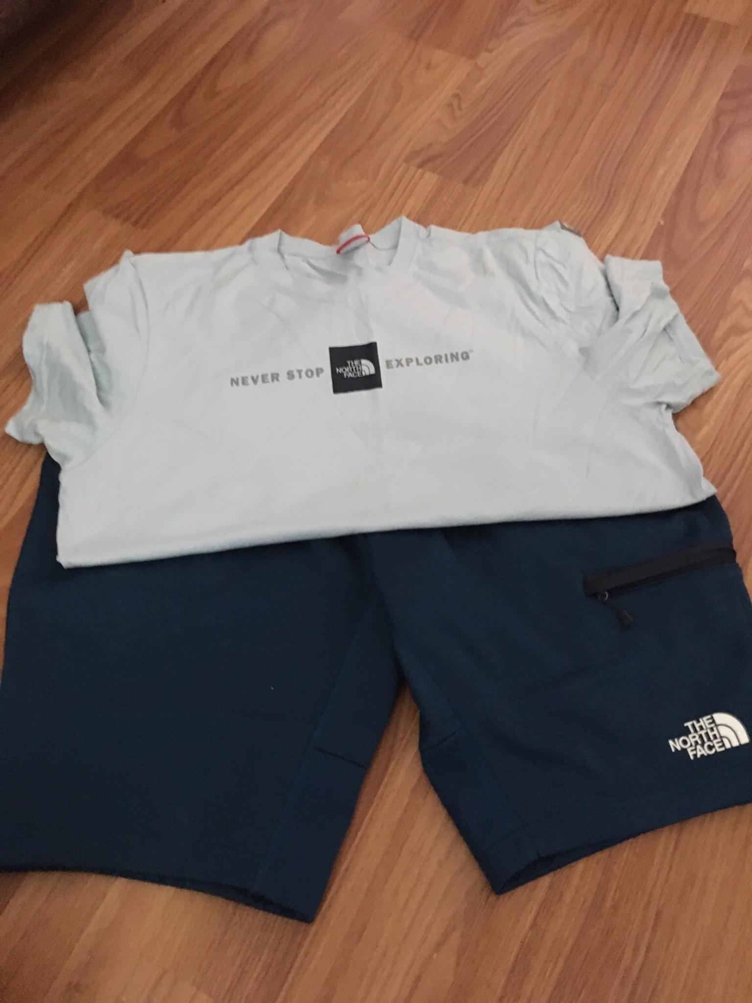 Men's North face shorts and T-shirt set 