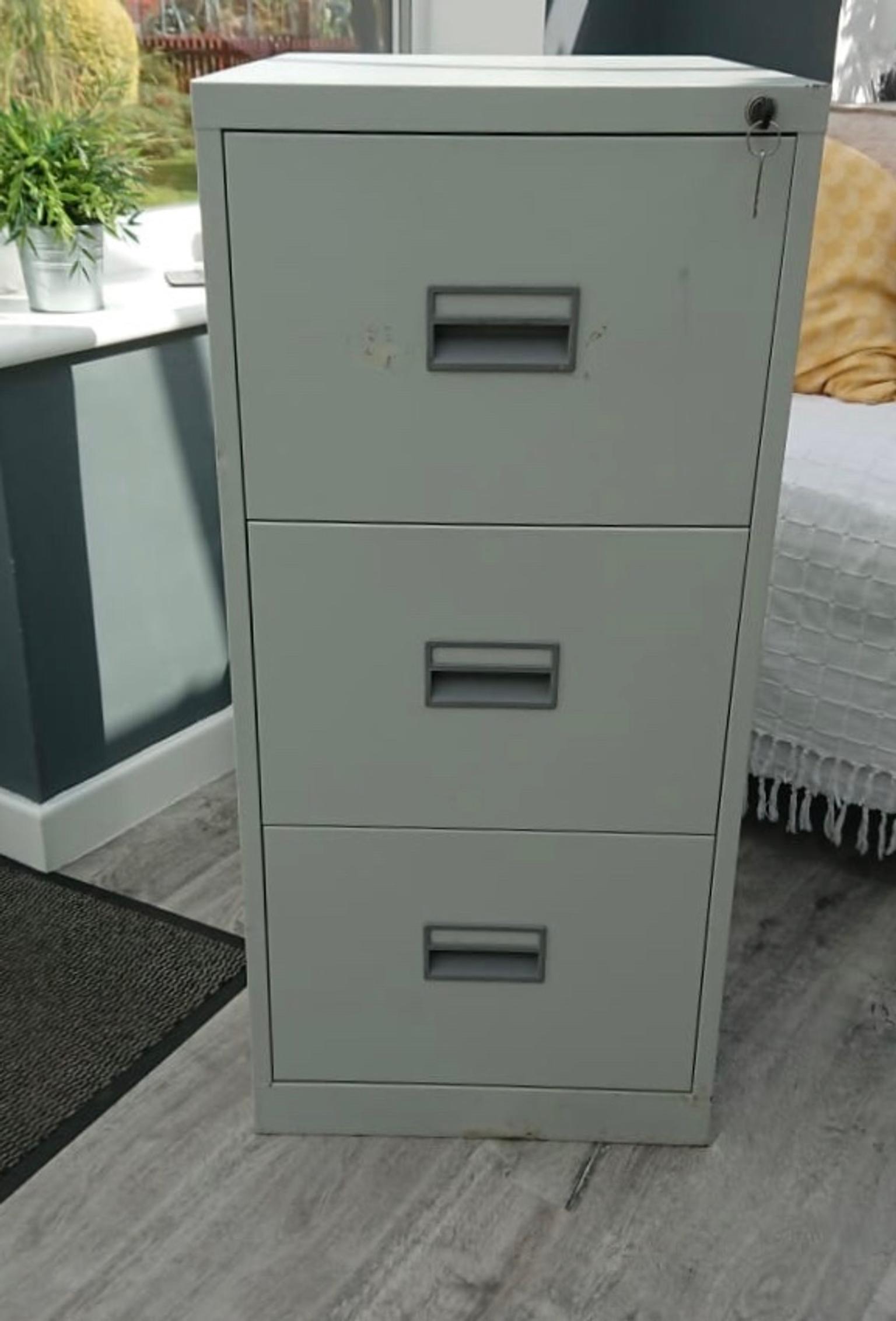 Three Drawer Grey Filing Cabinet In Sk8 Stockport For 25 00 For