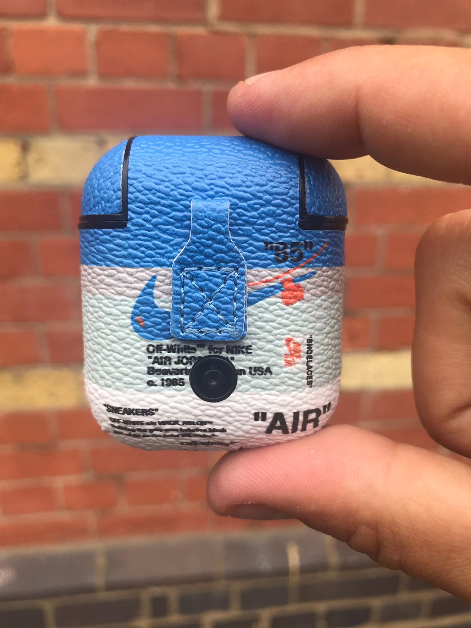cover airpods nike off white