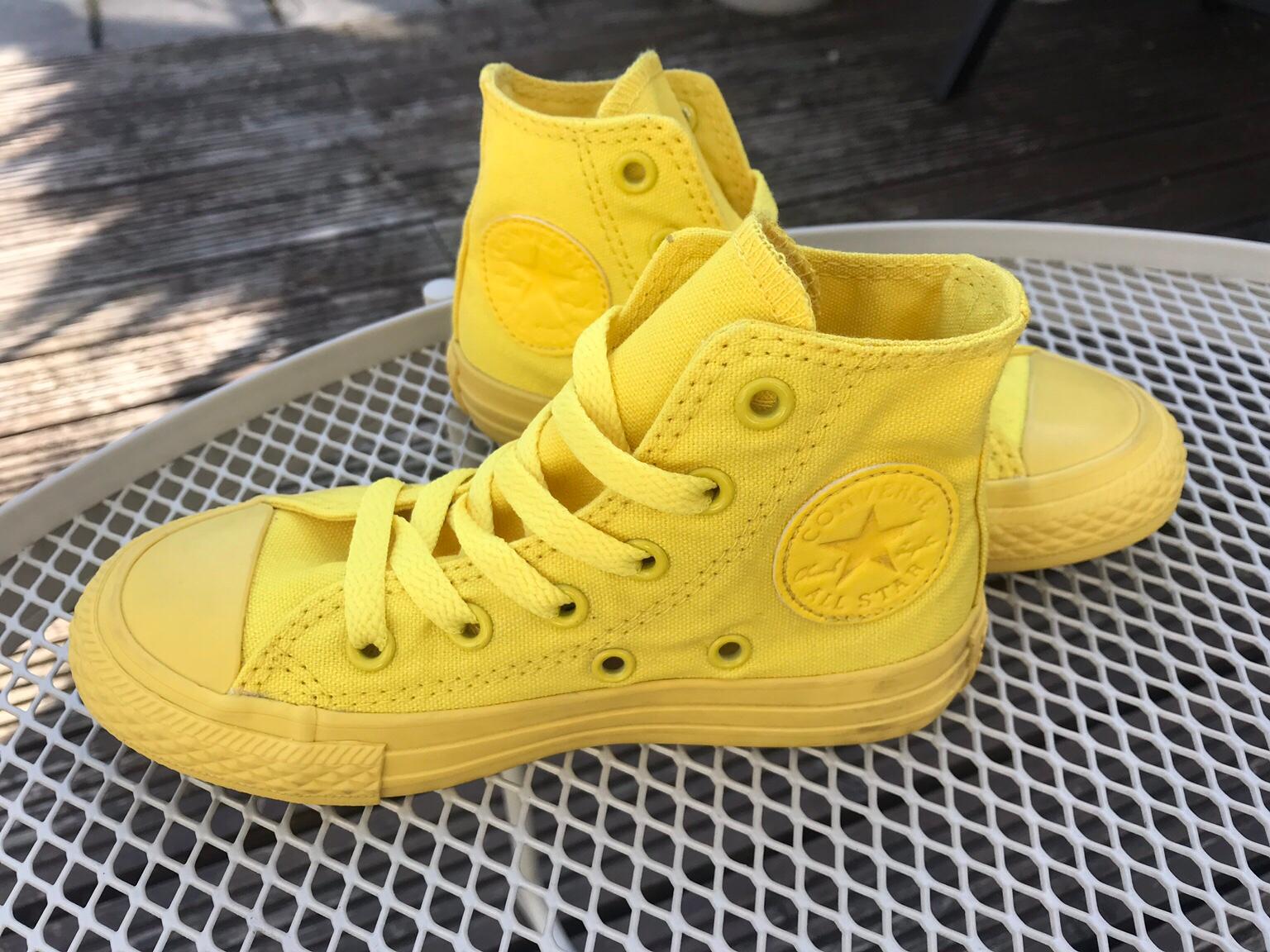 yellow converse size 11