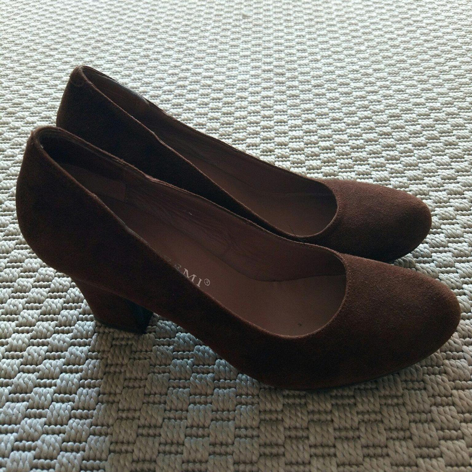 scarpe con tacco marroni